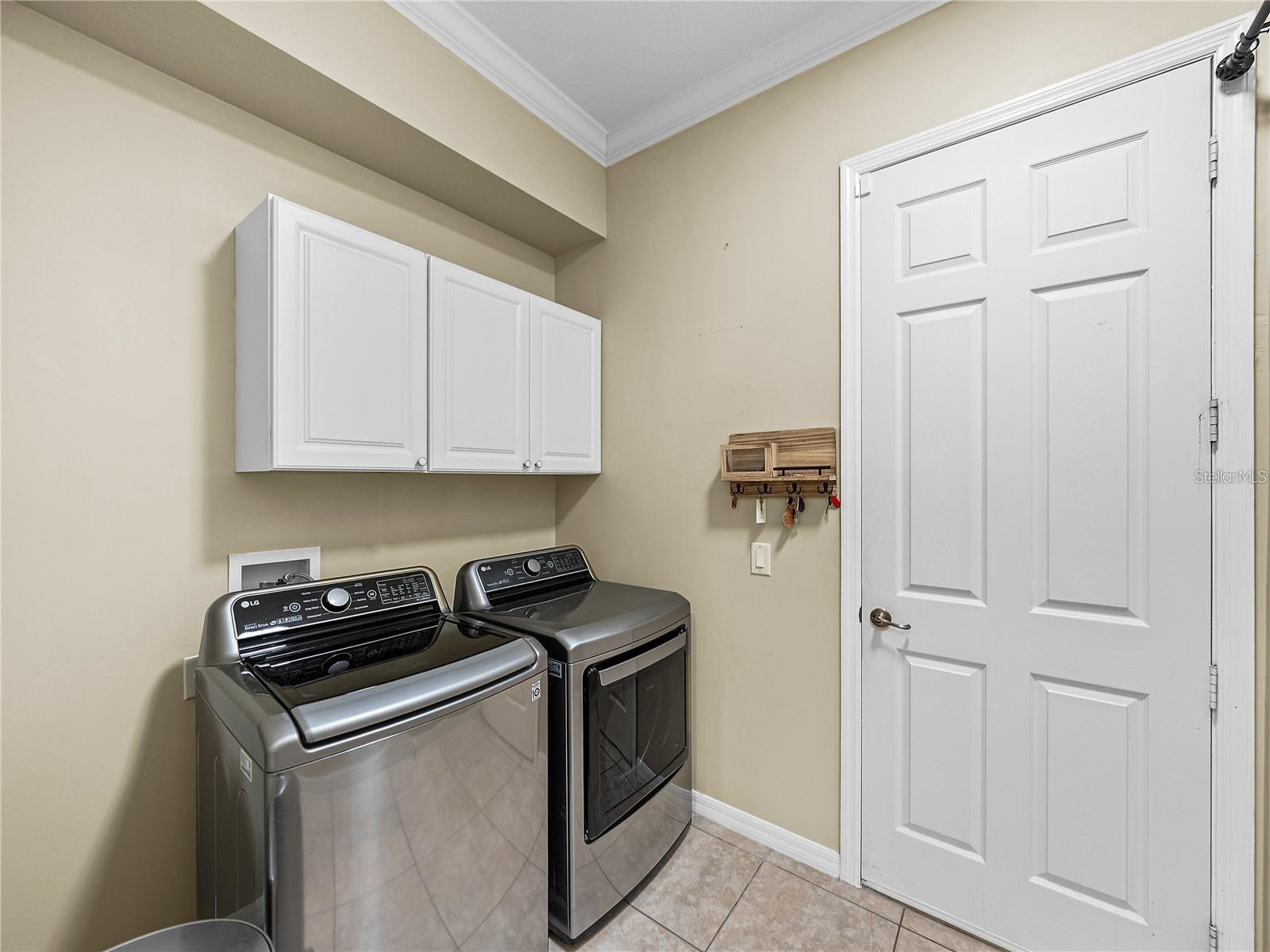 Image 38 of 71 For 5357 Hogan Lane