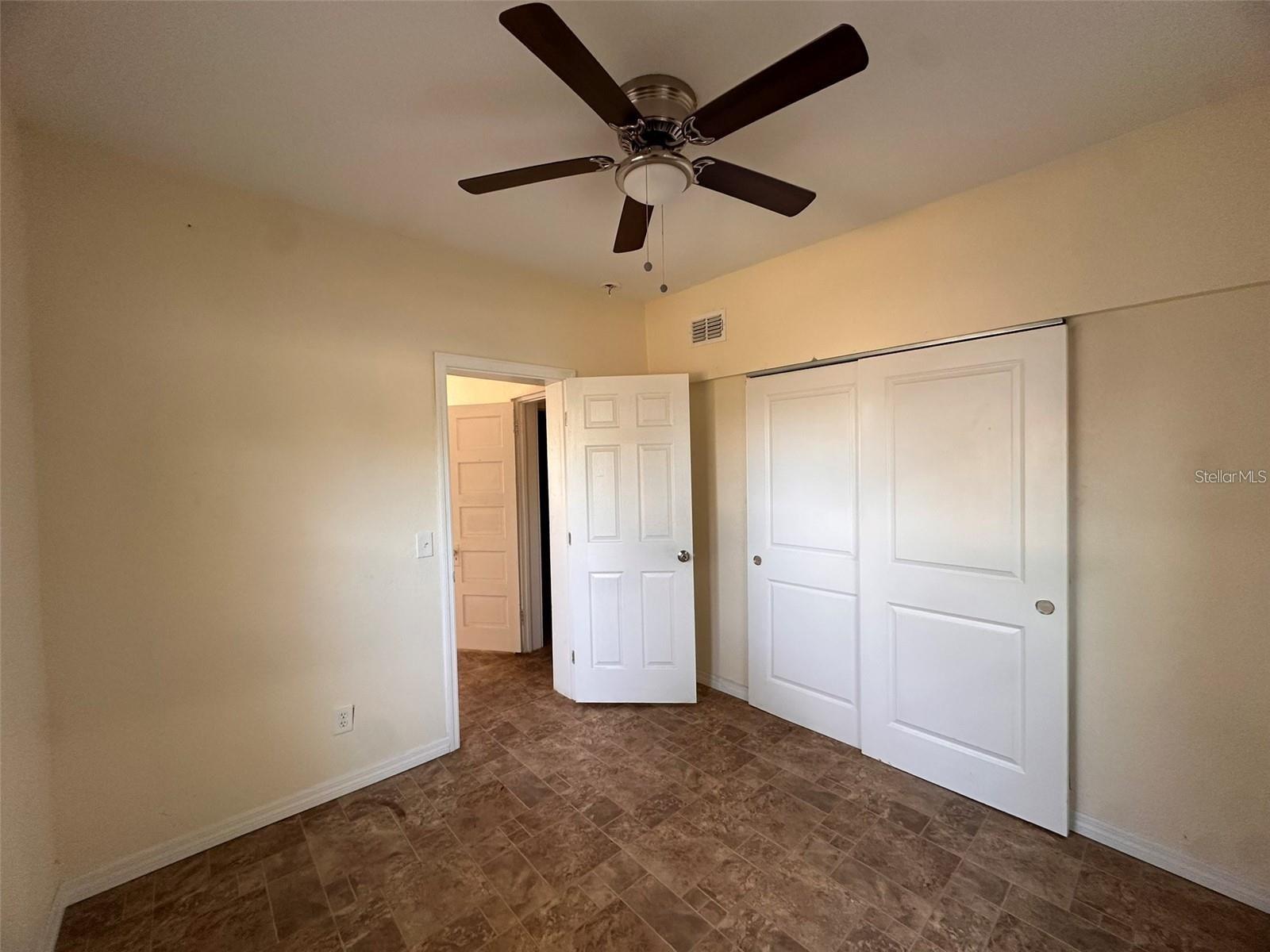 Image 10 of 15 For 1901 Avenue H Nw A