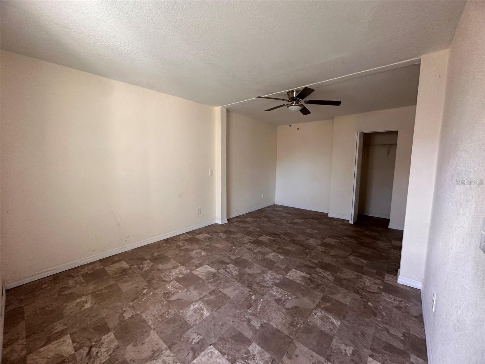 Image 5 of 15 For 1901 Avenue H Nw A