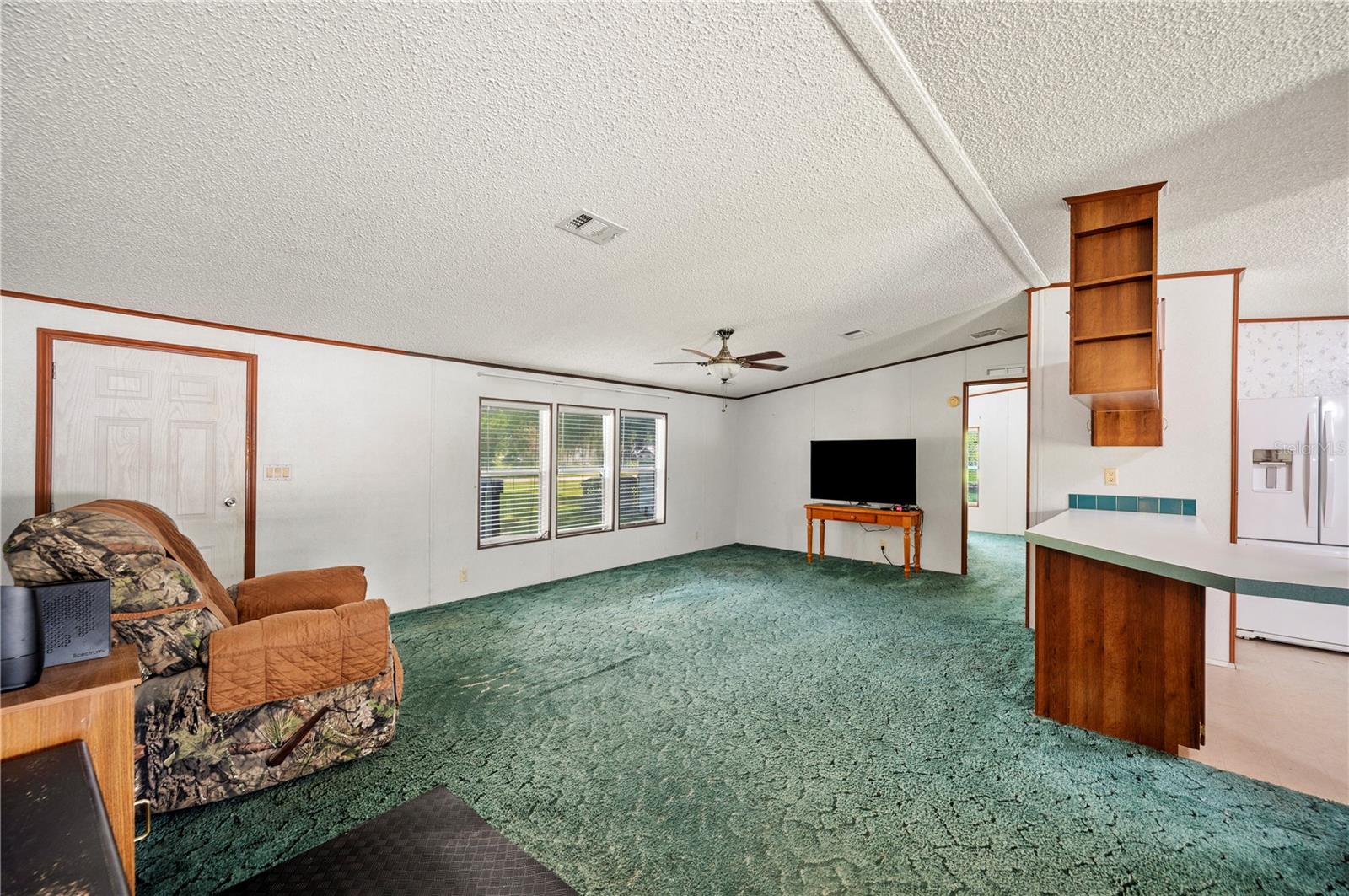Image 19 of 57 For 4711 Acorn Drive S