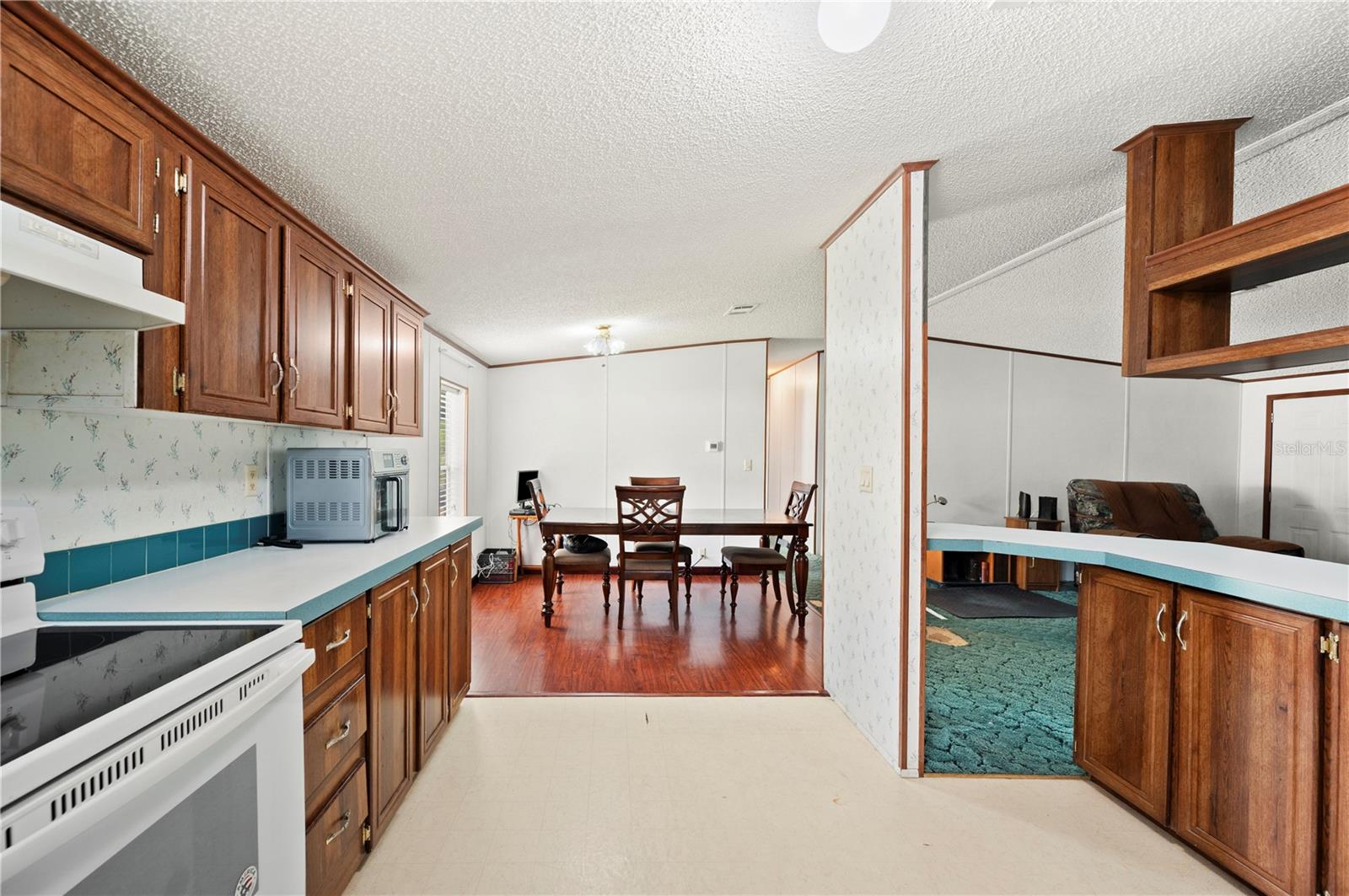 Image 24 of 57 For 4711 Acorn Drive S