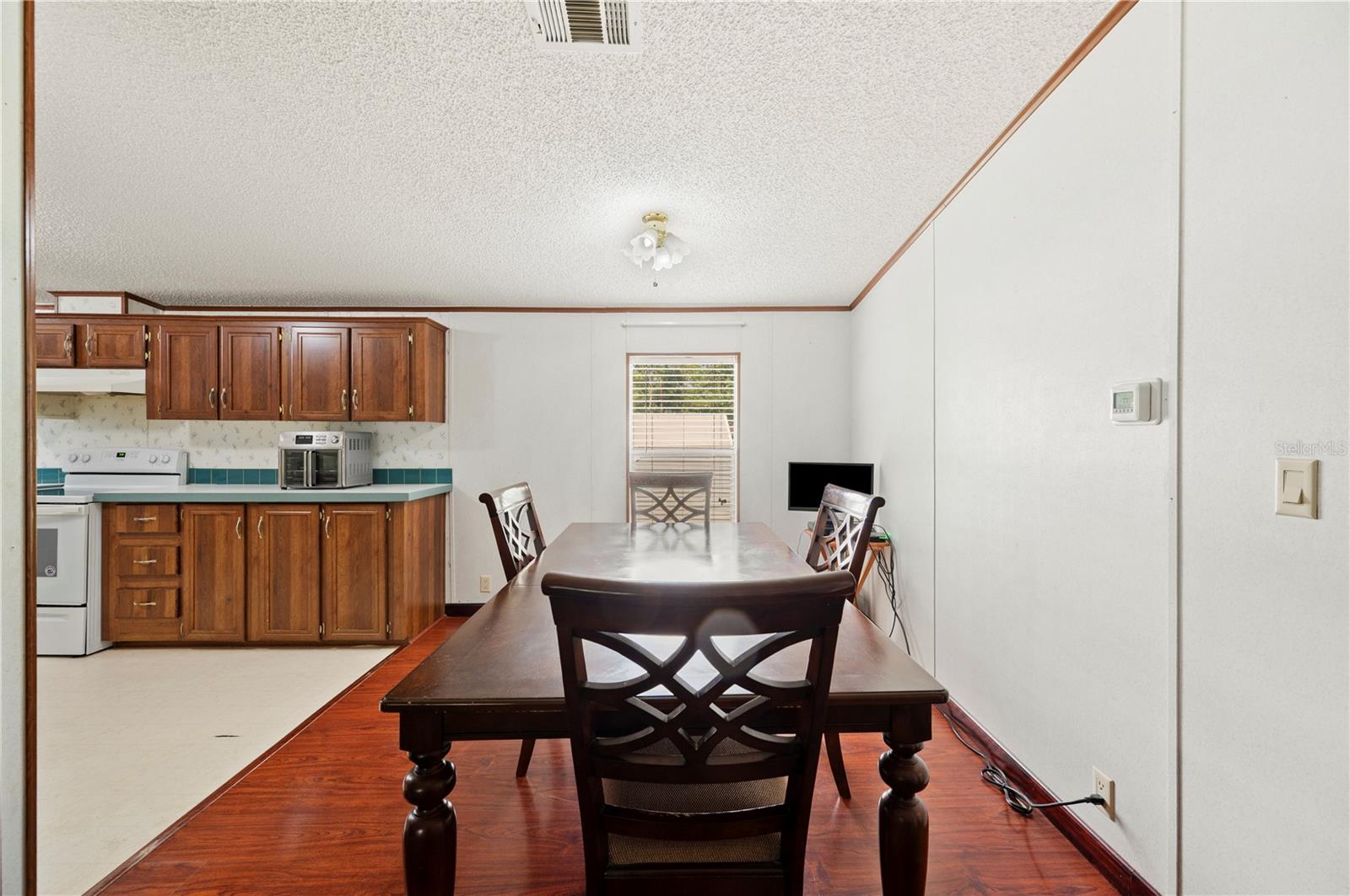 Image 26 of 57 For 4711 Acorn Drive S