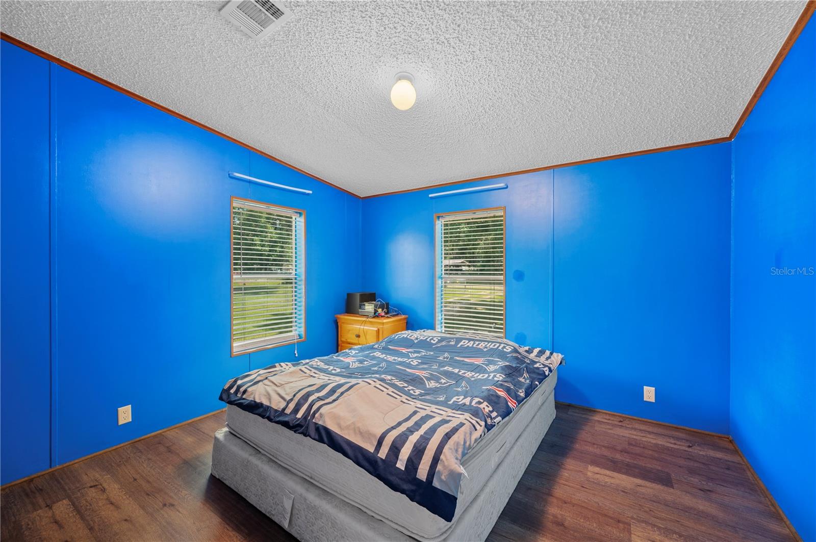 Image 29 of 57 For 4711 Acorn Drive S