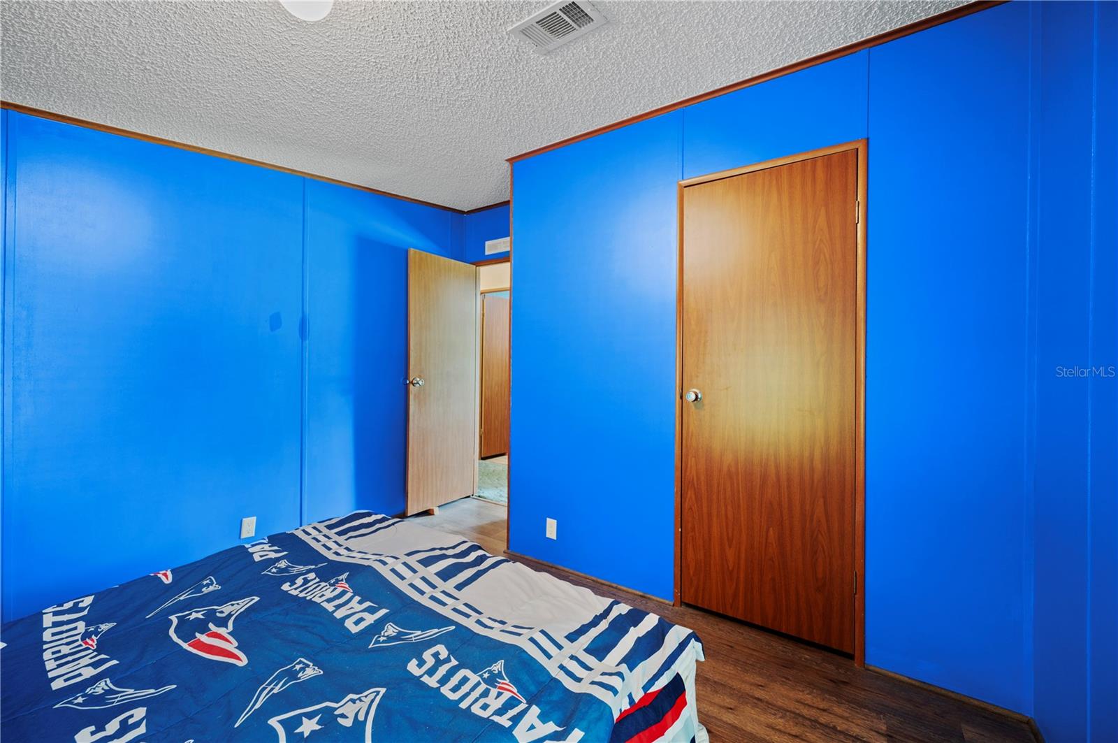 Image 30 of 57 For 4711 Acorn Drive S