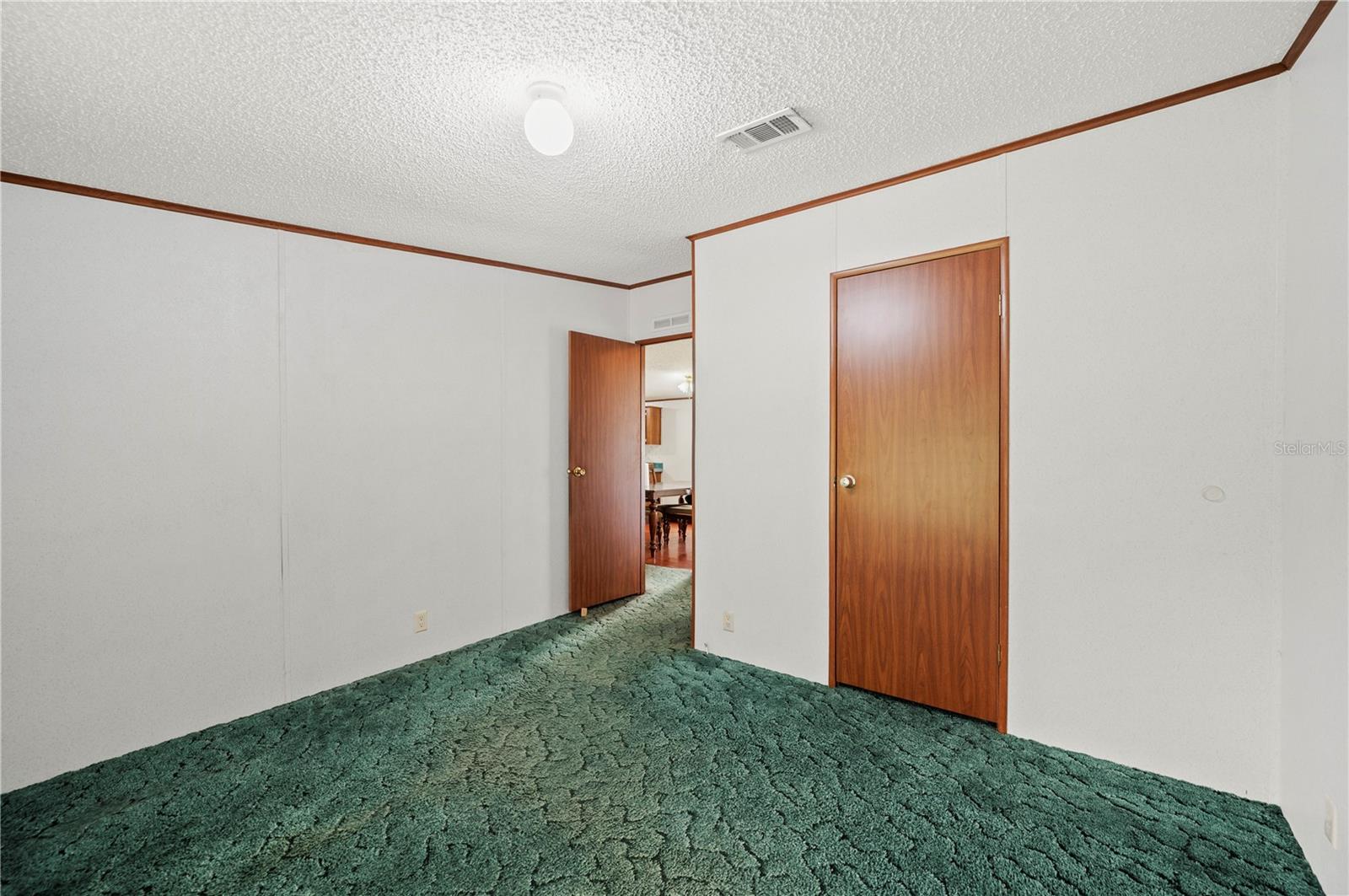 Image 33 of 57 For 4711 Acorn Drive S