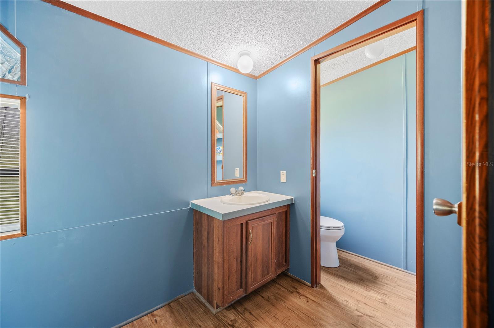 Image 37 of 57 For 4711 Acorn Drive S