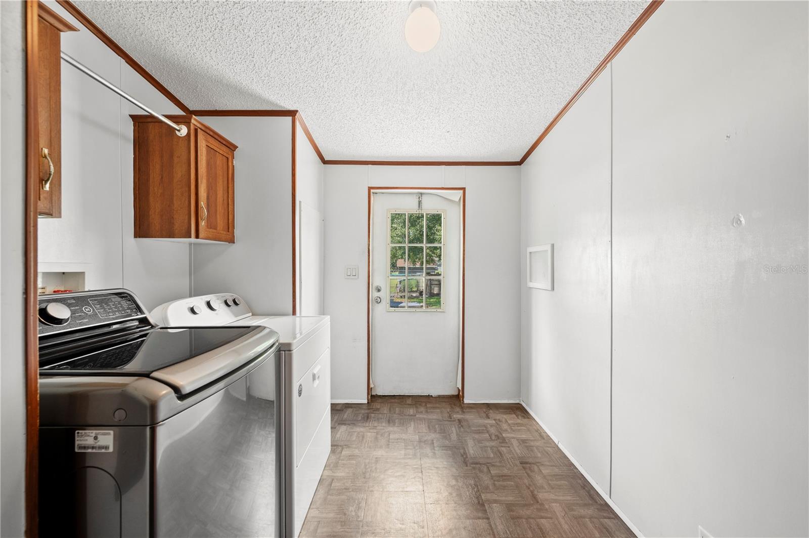 Image 39 of 57 For 4711 Acorn Drive S