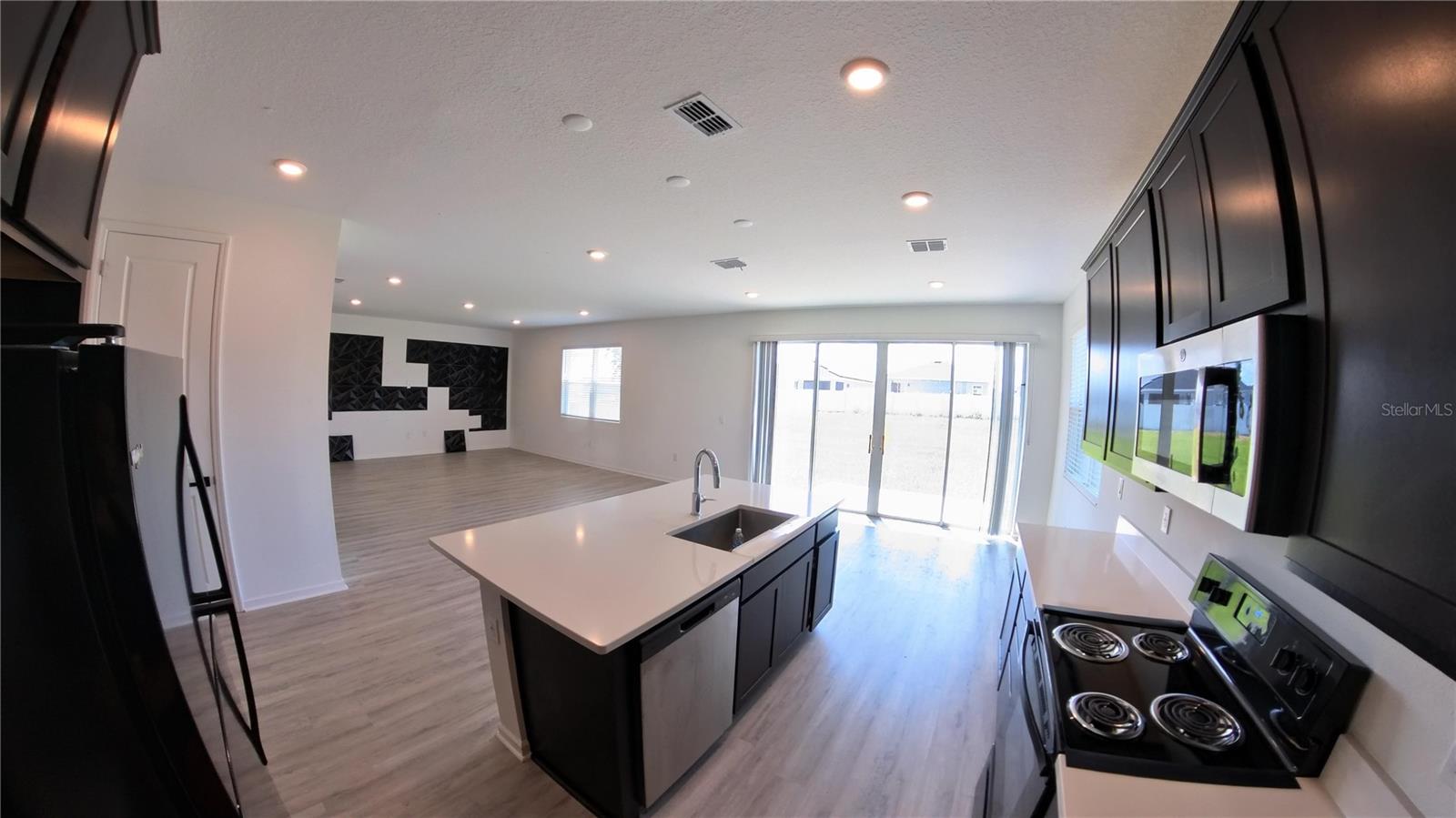 Image 4 of 26 For 1209 Mattie Pointe Boulevard