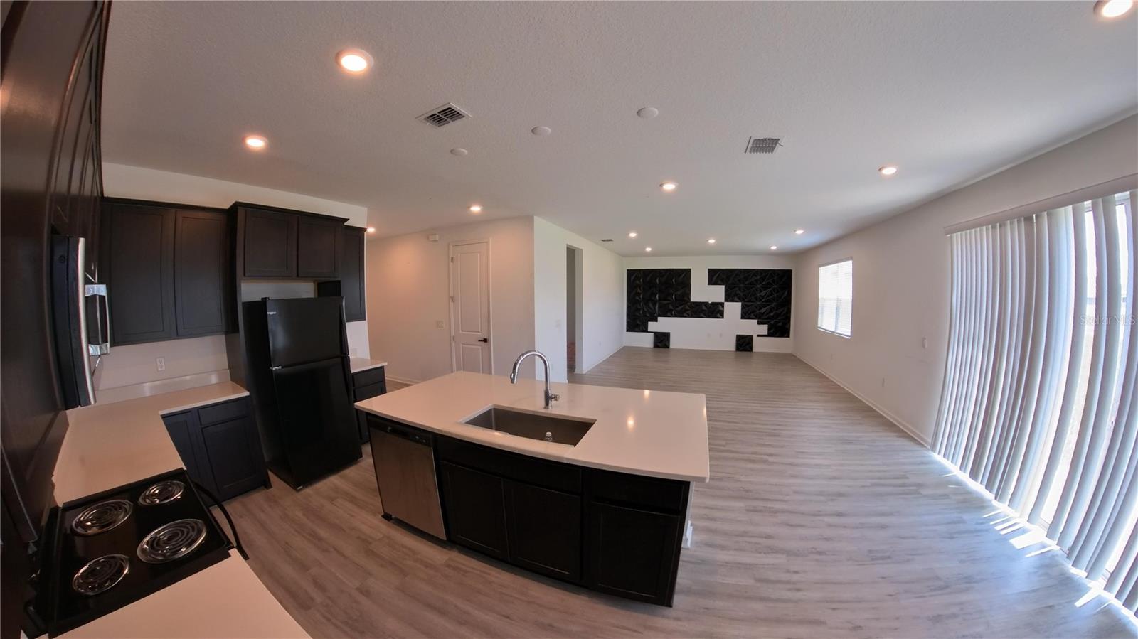 Image 5 of 26 For 1209 Mattie Pointe Boulevard