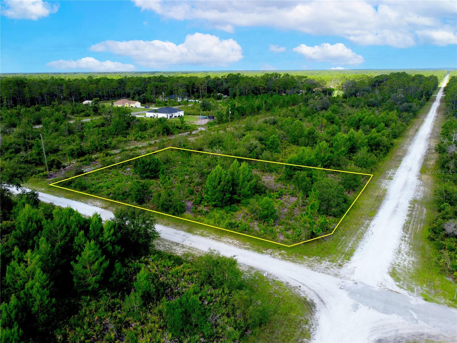 Image 3 of 8 For 501 Valencia Drive