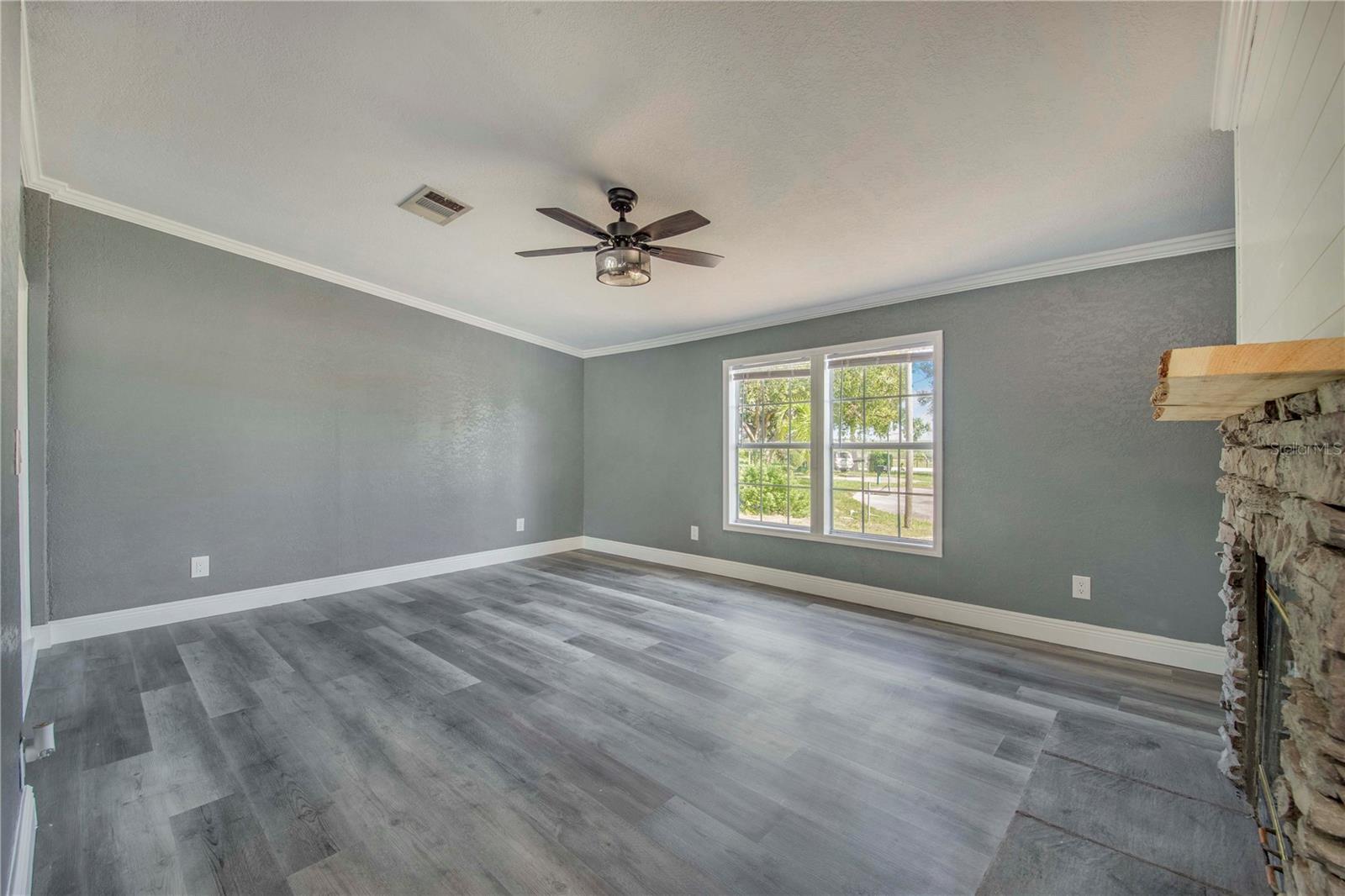 Image 11 of 43 For 5822 Lee Road