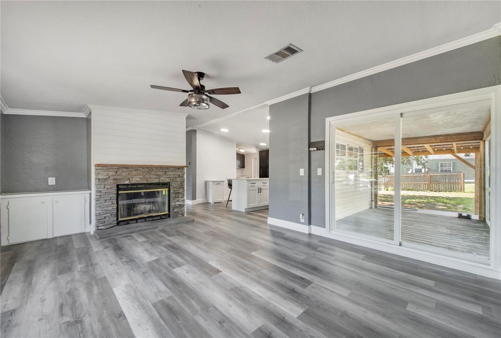 Image 12 of 43 For 5822 Lee Road