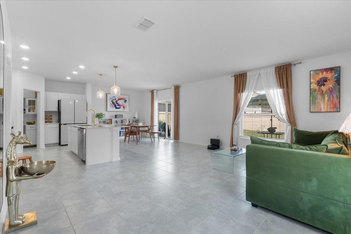 Image 10 of 52 For 231 Hayley Street