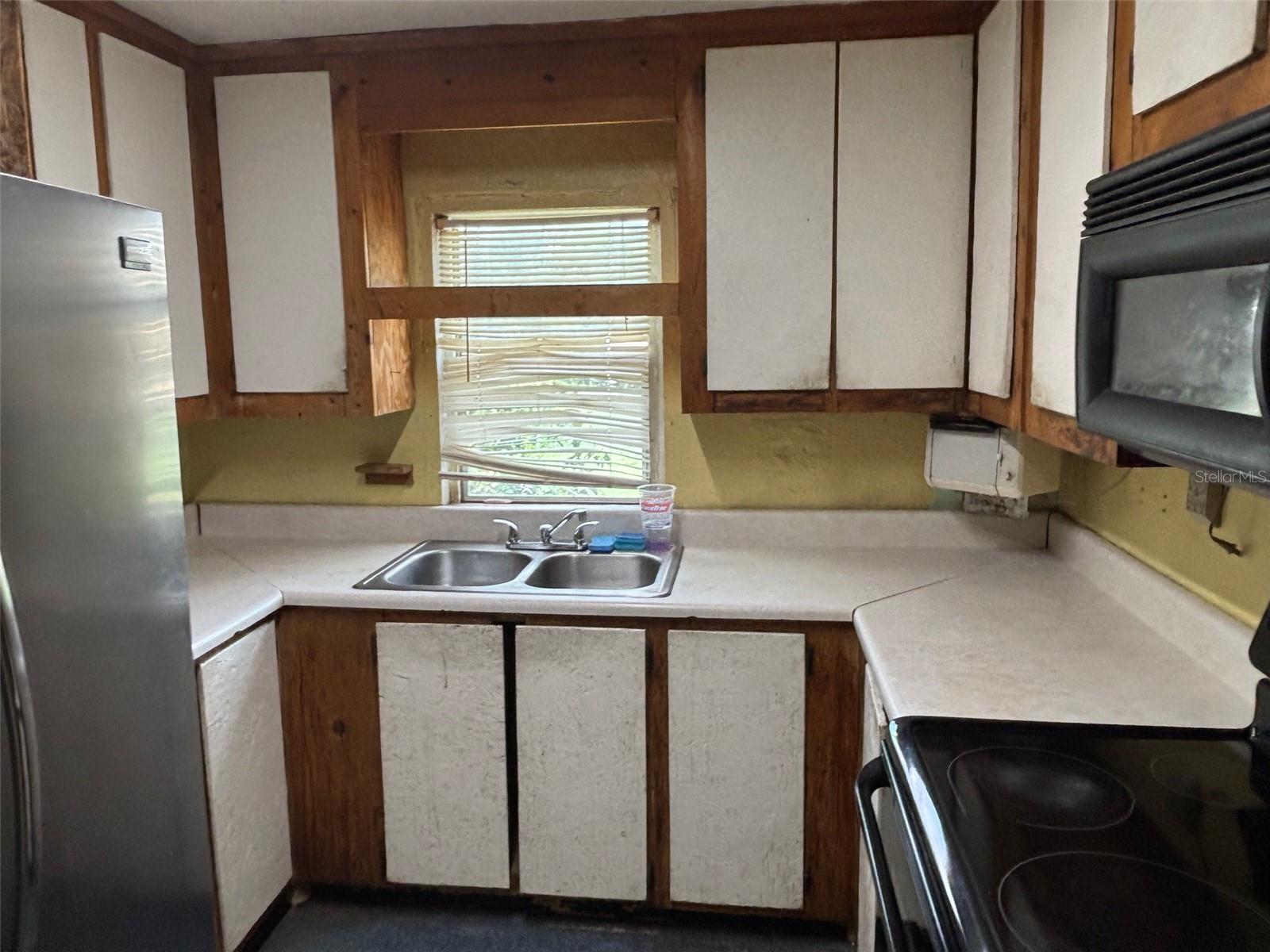 Image 10 of 21 For 529 Mcdonald Avenue