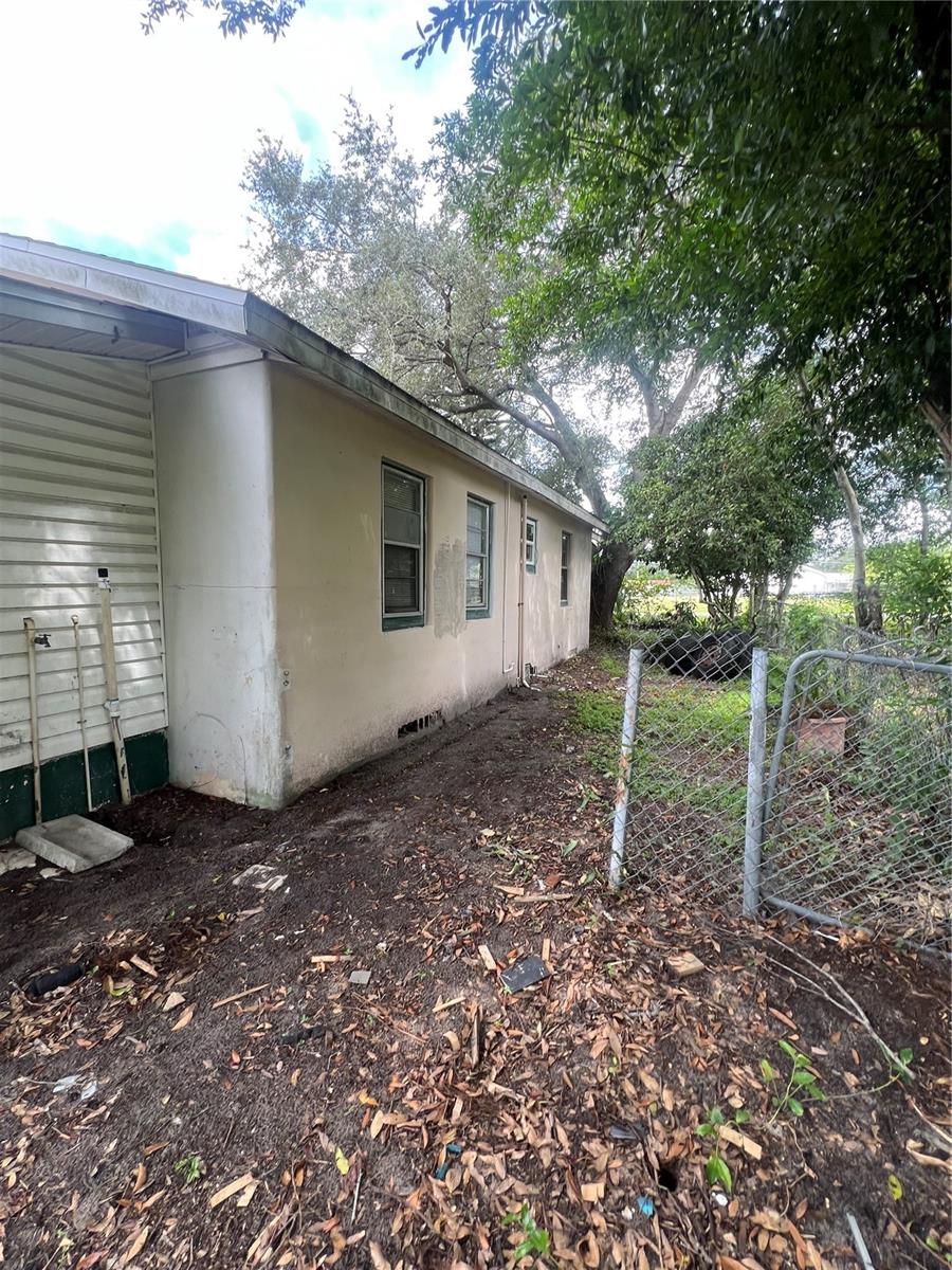 Image 19 of 21 For 529 Mcdonald Avenue