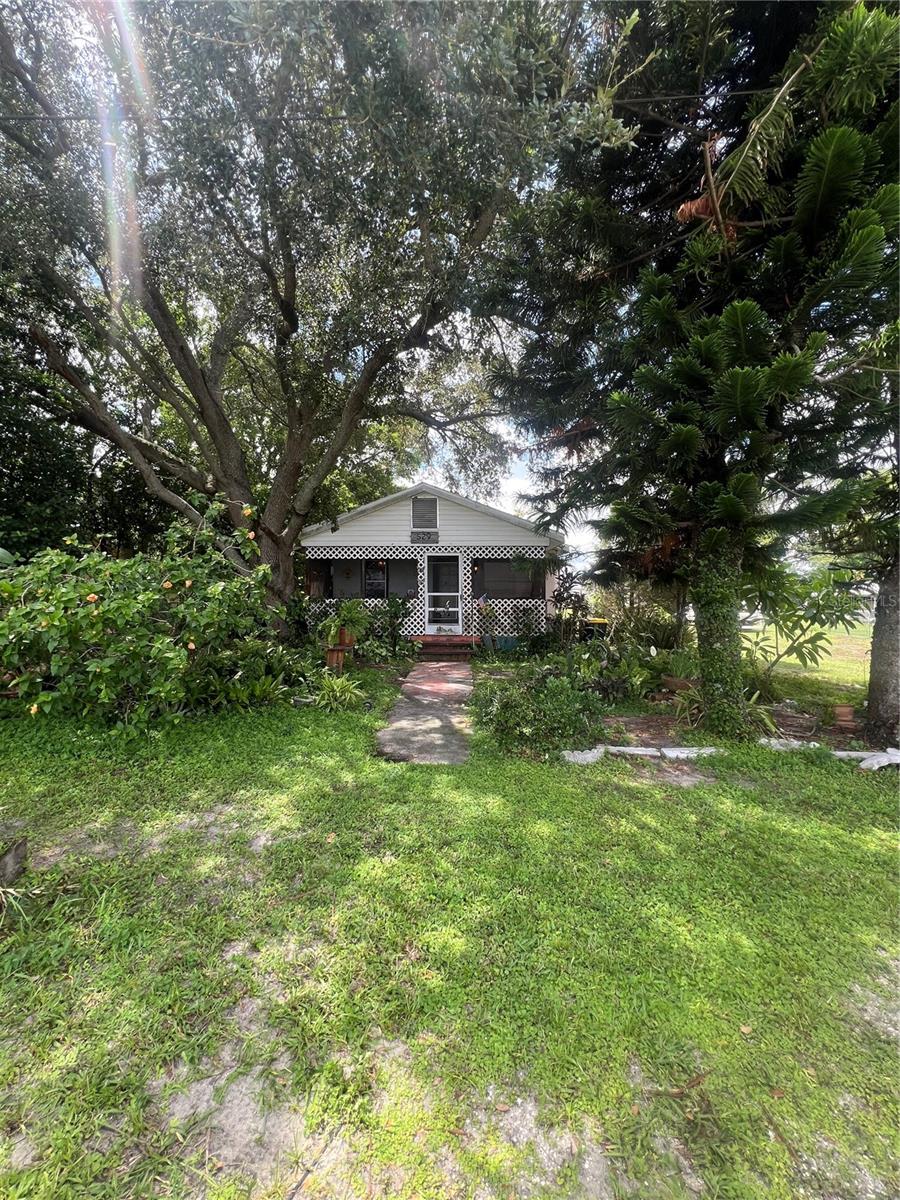 Image 3 of 21 For 529 Mcdonald Avenue