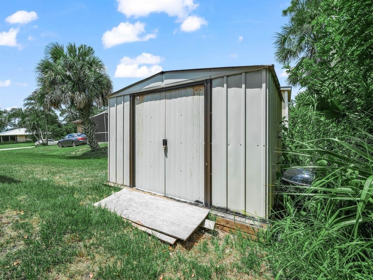 Image 25 of 28 For 3272 Milwaukee Street