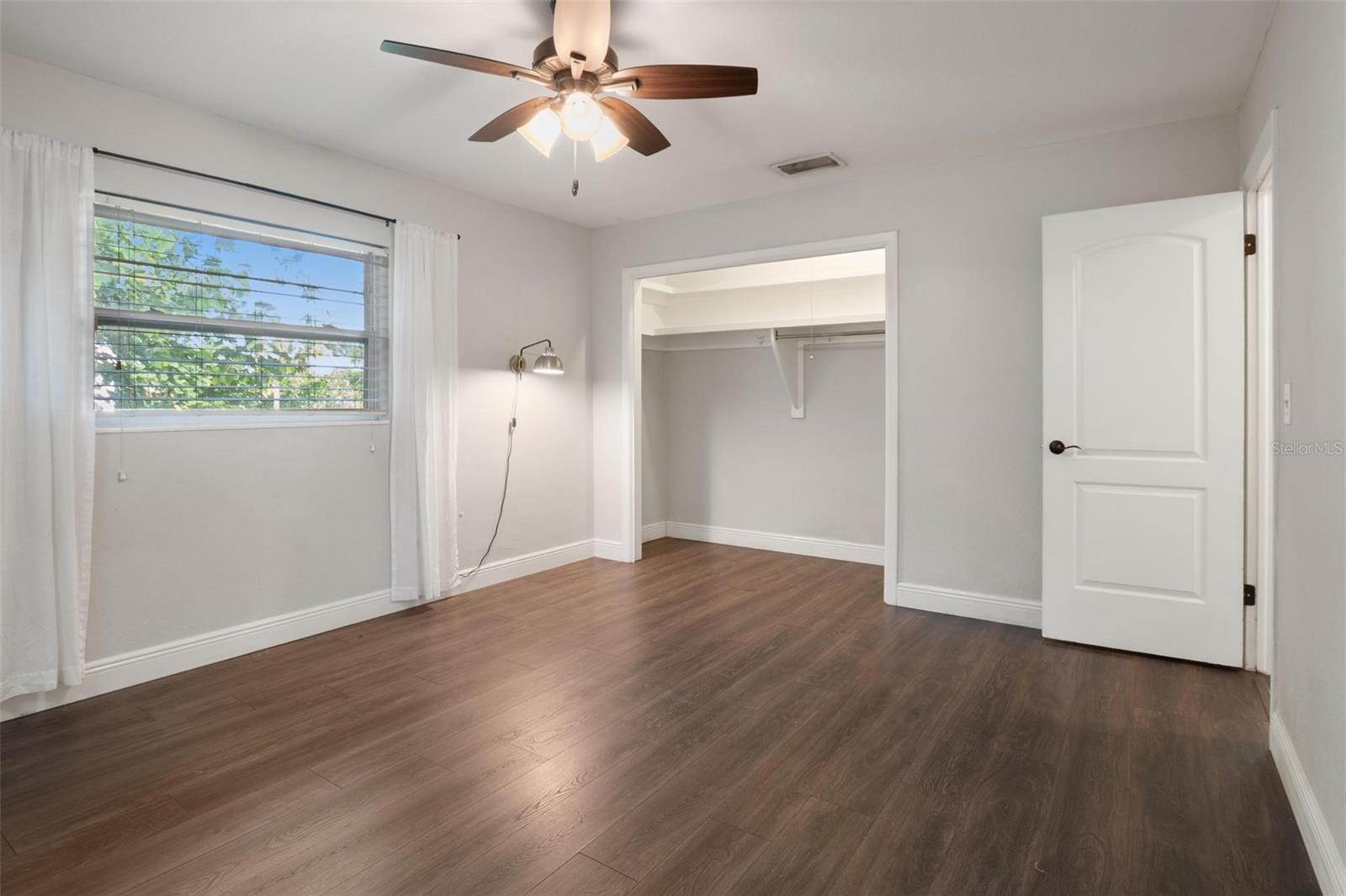 Image 13 of 28 For 1815 6th Street Se