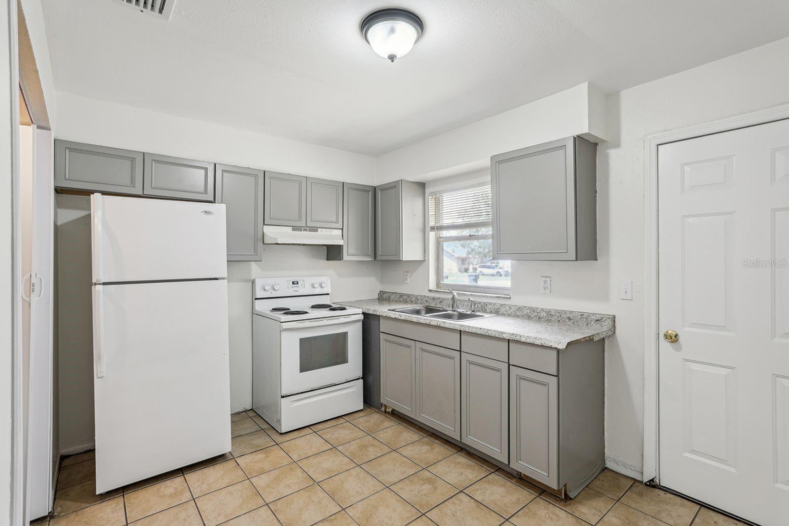 Image 3 of 18 For 2116 34th Street Nw