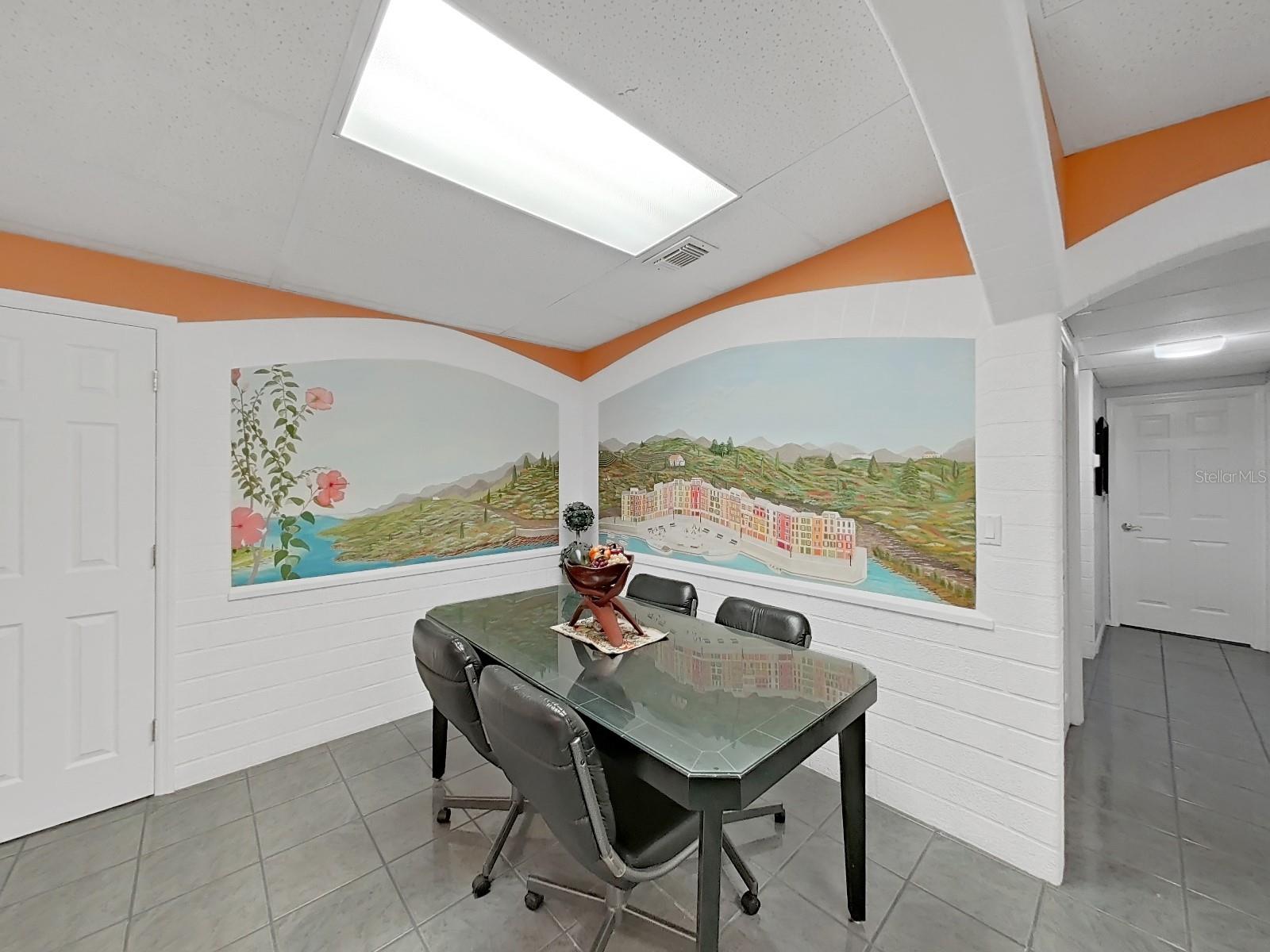 Image 18 of 56 For 4886 Deerwood Dr