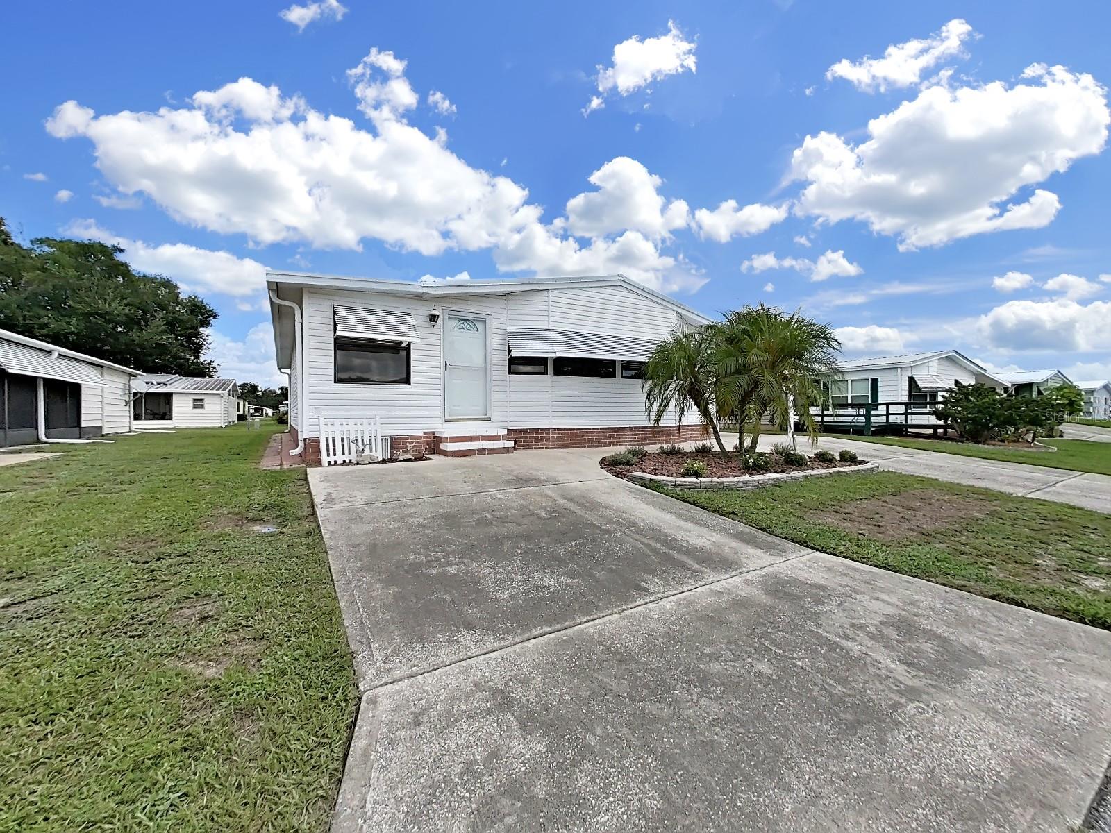 Image 3 of 56 For 4886 Deerwood Dr