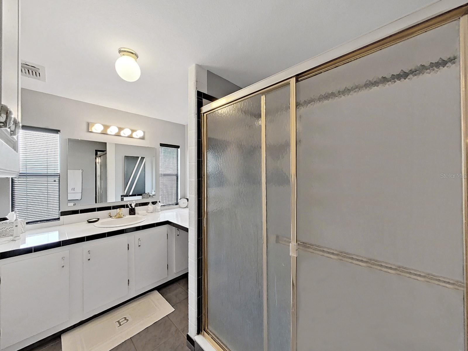 Image 31 of 56 For 4886 Deerwood Dr
