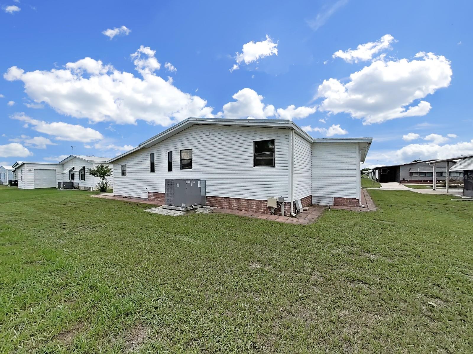 Image 44 of 56 For 4886 Deerwood Dr