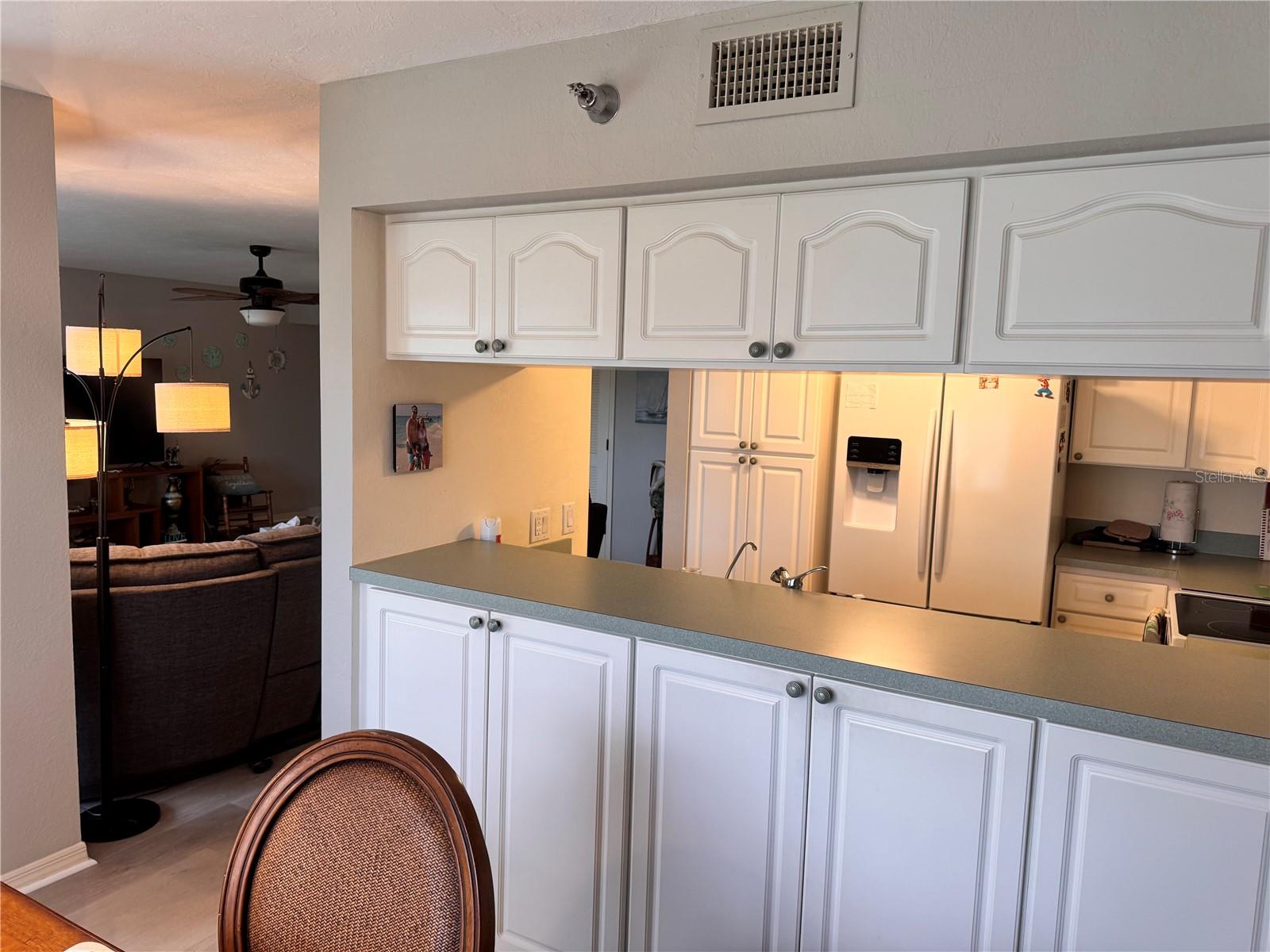 Image 17 of 44 For 23465 Harborview Road 824