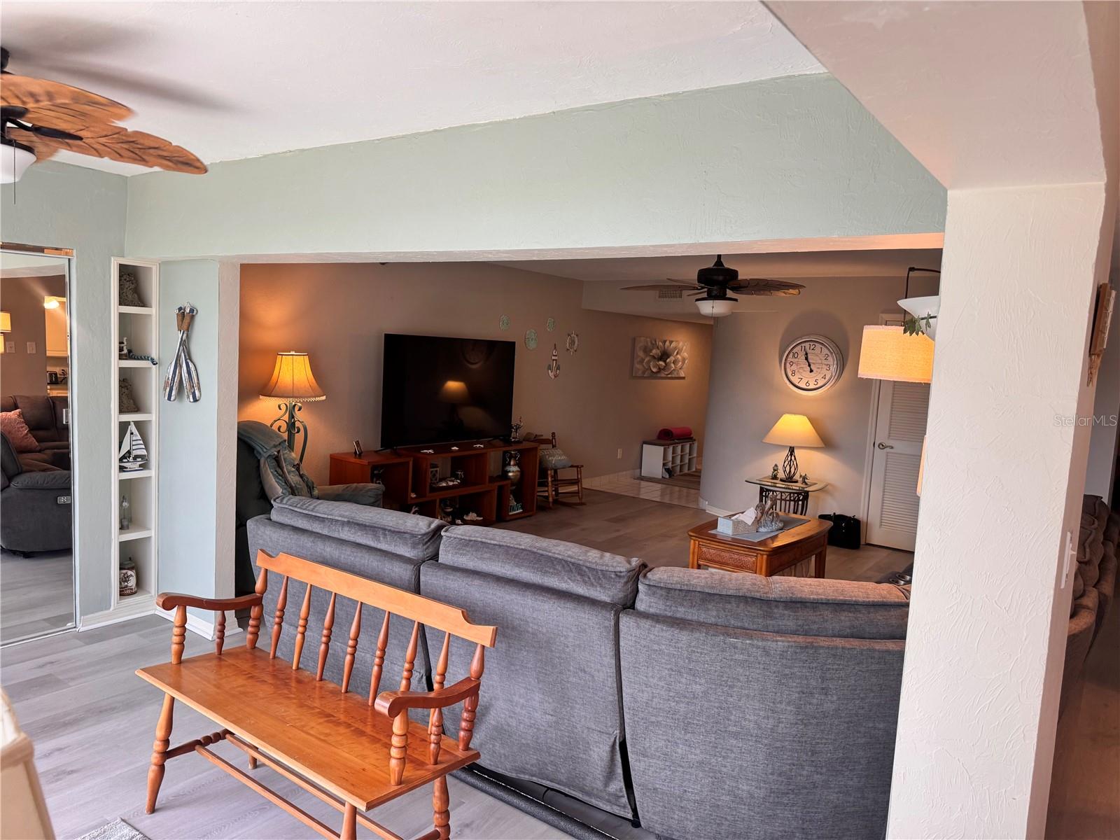 Image 21 of 44 For 23465 Harborview Road 824