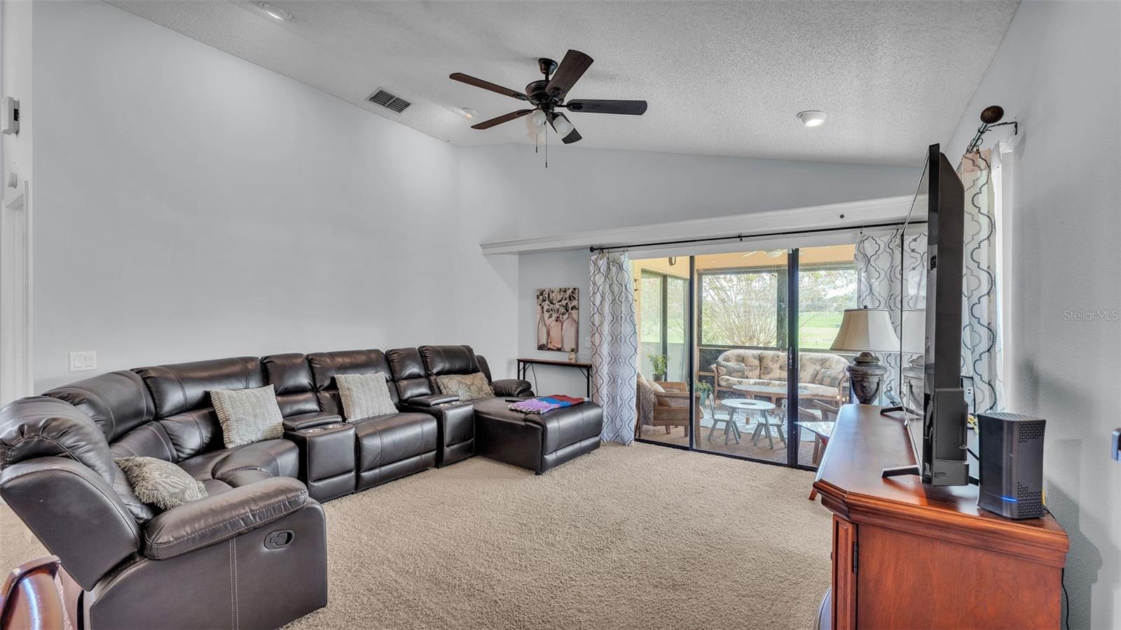 Image 10 of 33 For 3025 Silverado Terrace