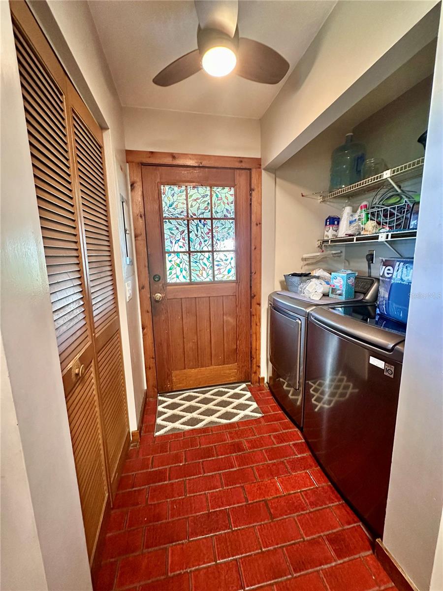 Image 9 of 58 For 1575 Cypress Lake Road