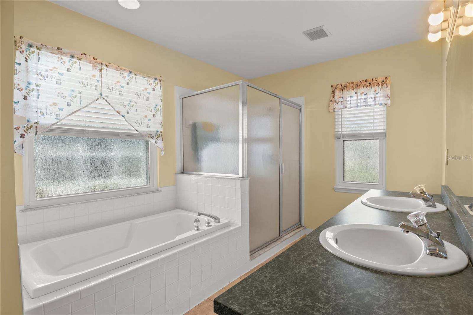Image 14 of 50 For 3215 Pebble Creek Drive