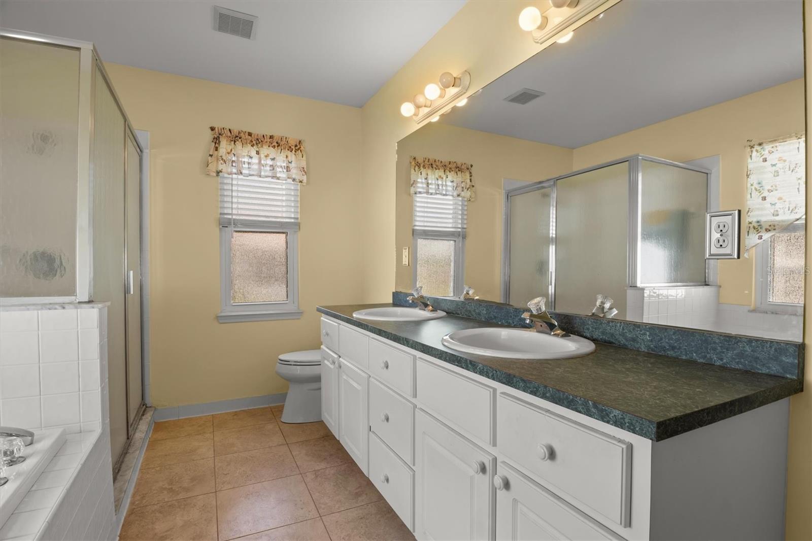 Image 15 of 50 For 3215 Pebble Creek Drive