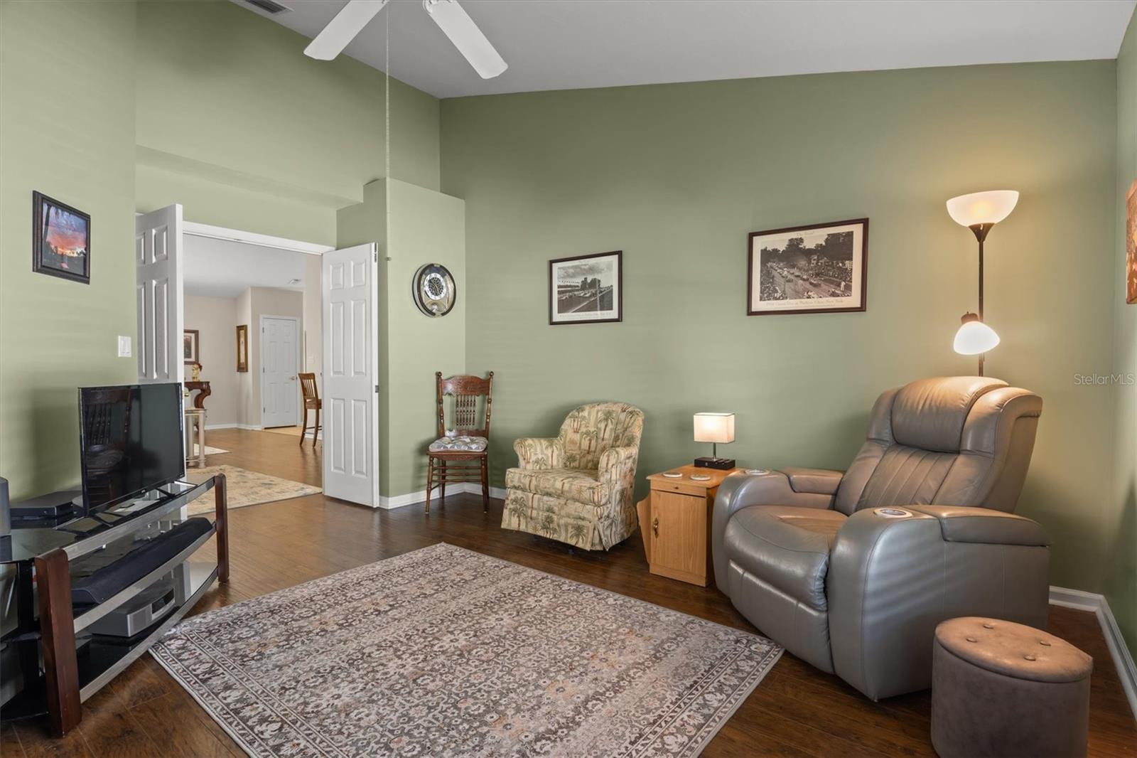 Image 6 of 50 For 3215 Pebble Creek Drive