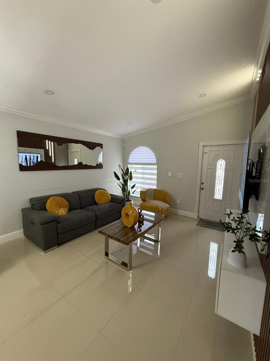 Image 6 of 12 For 7001 35th Avenue 305