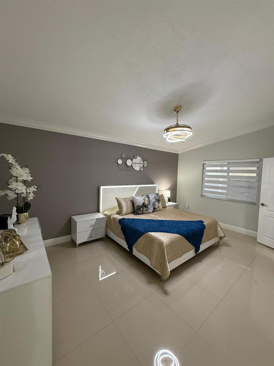 Image 7 of 12 For 7001 35th Avenue 305