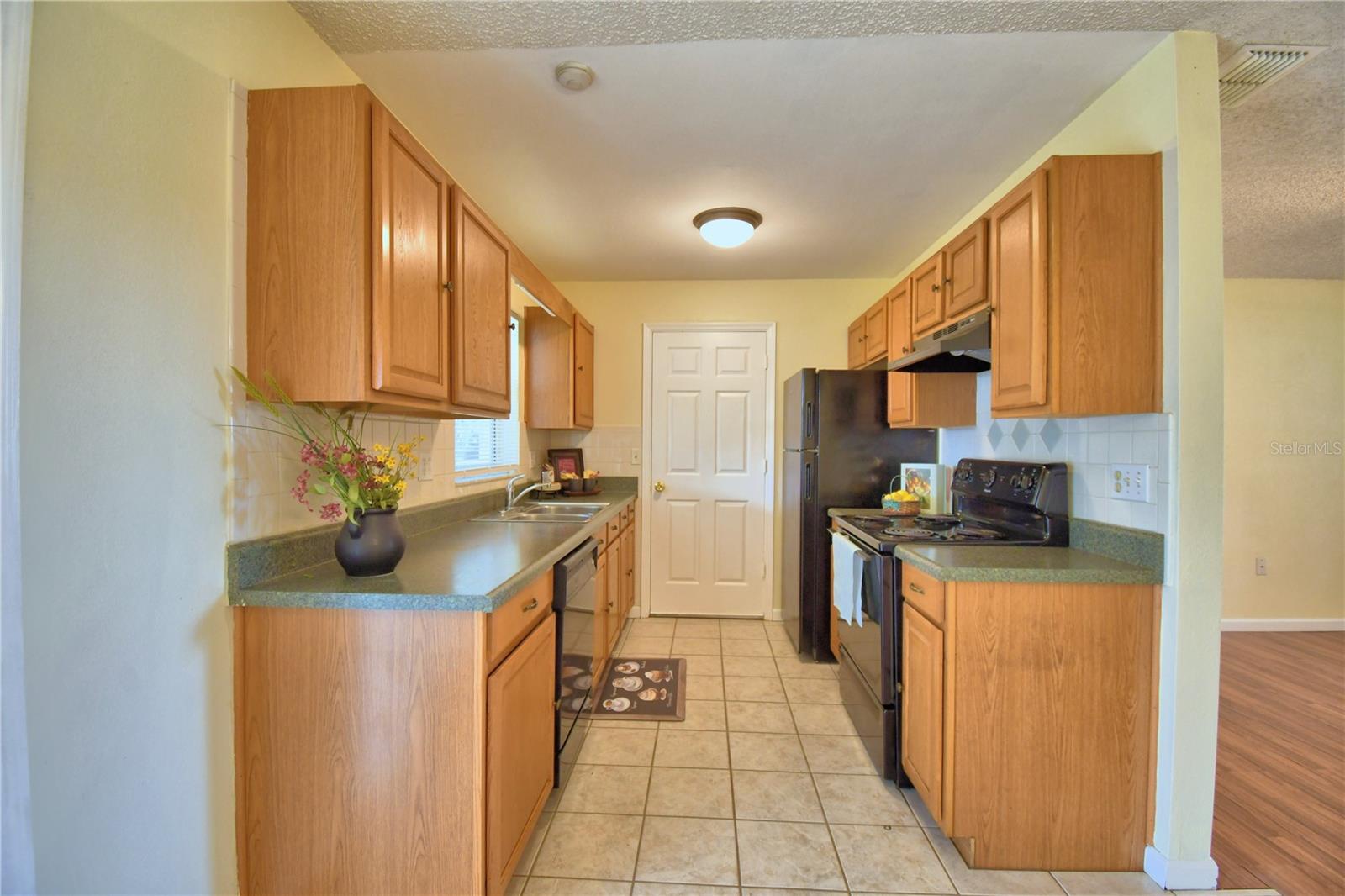 Image 13 of 56 For 9024 Damascus Avenue