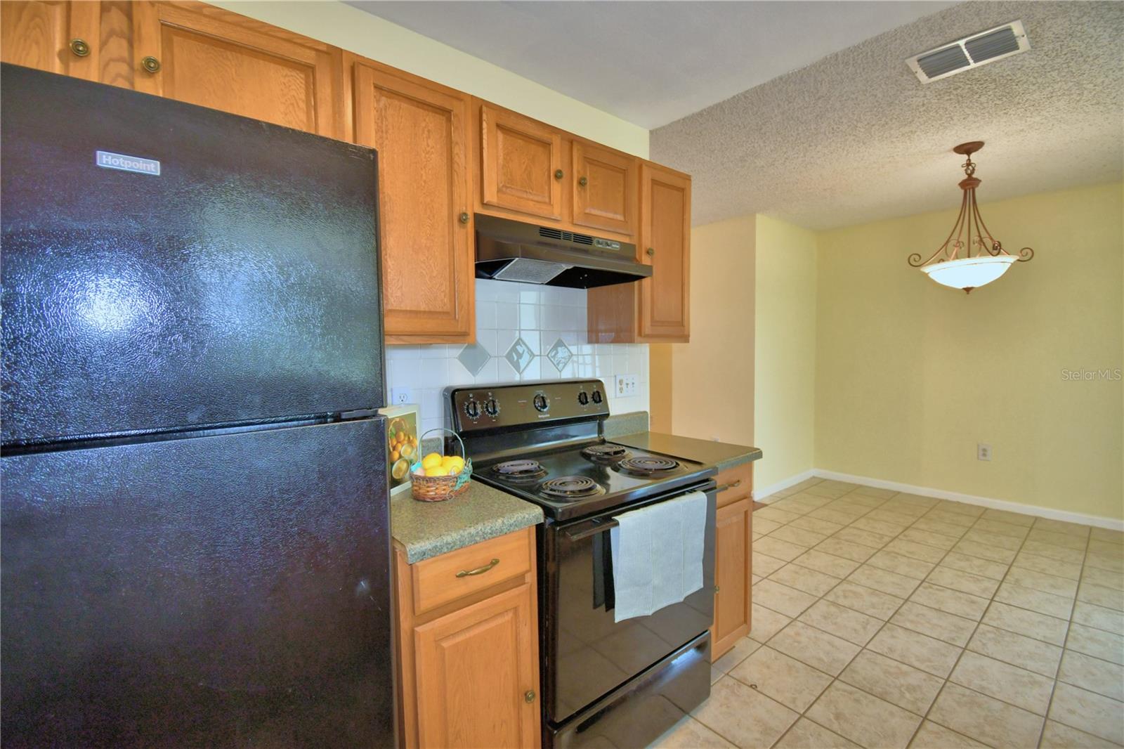 Image 18 of 56 For 9024 Damascus Avenue