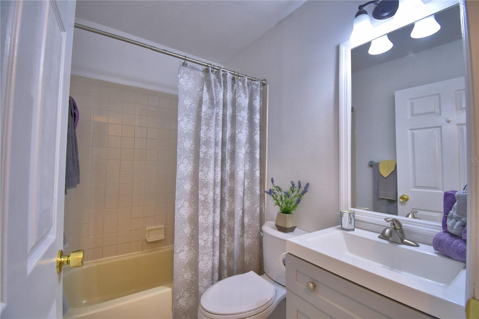 Image 22 of 56 For 9024 Damascus Avenue