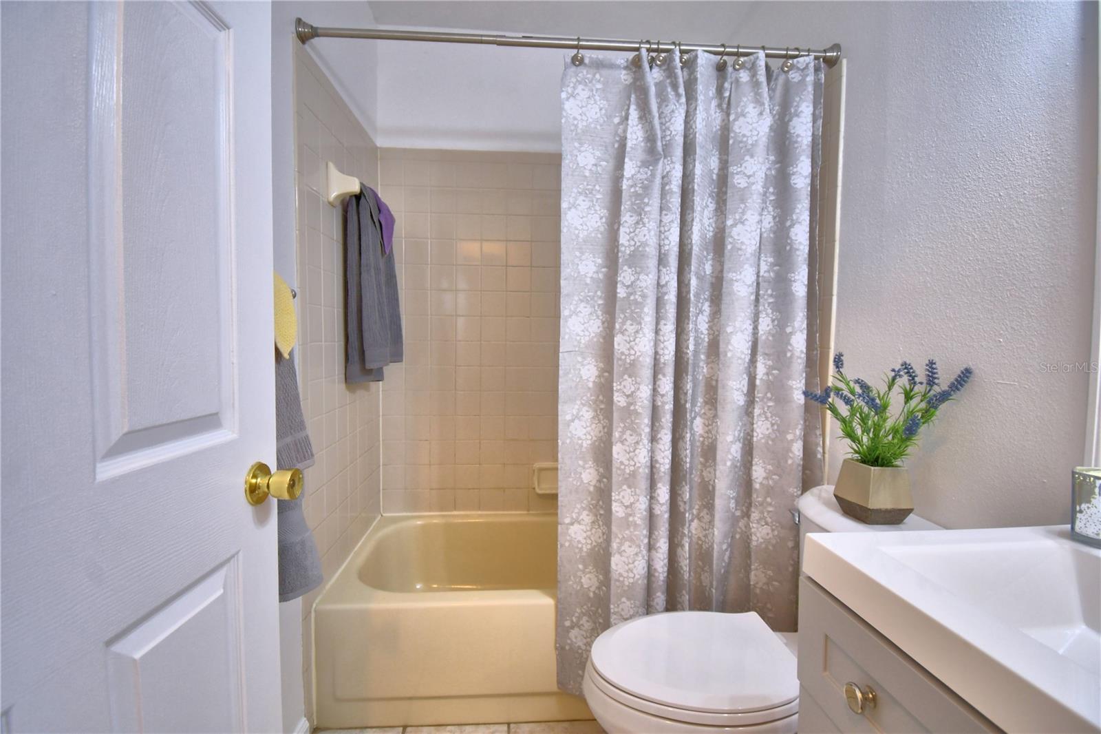 Image 23 of 56 For 9024 Damascus Avenue