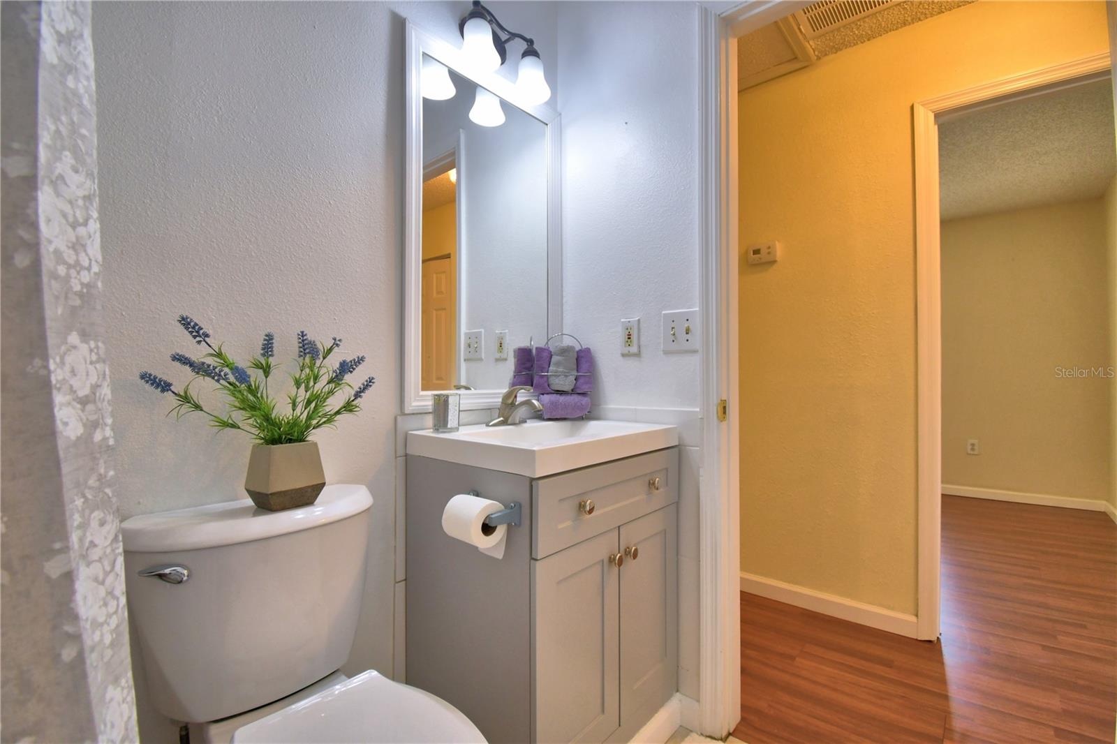 Image 24 of 56 For 9024 Damascus Avenue