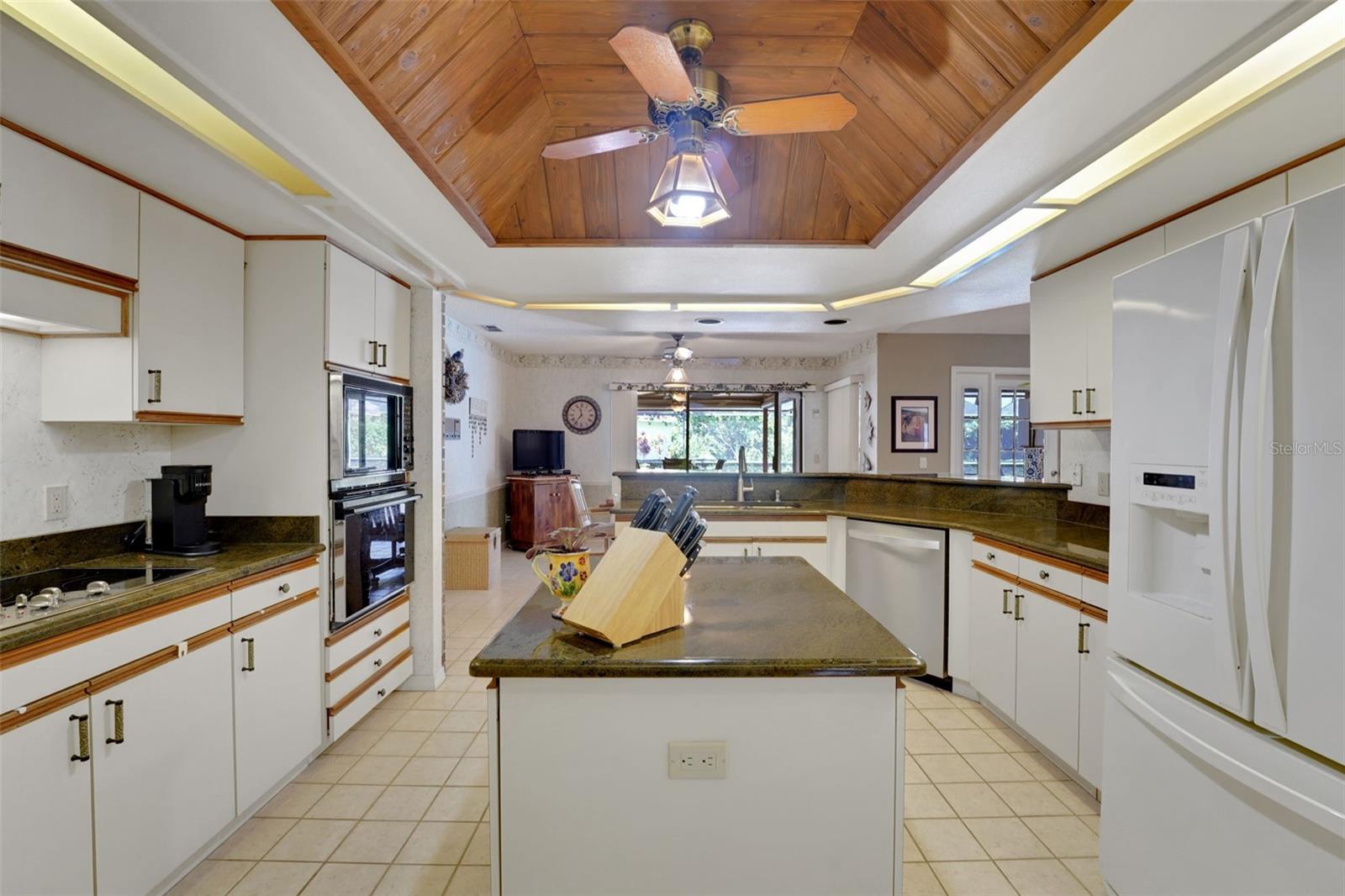 Image 11 of 38 For 2997 Plantation Road