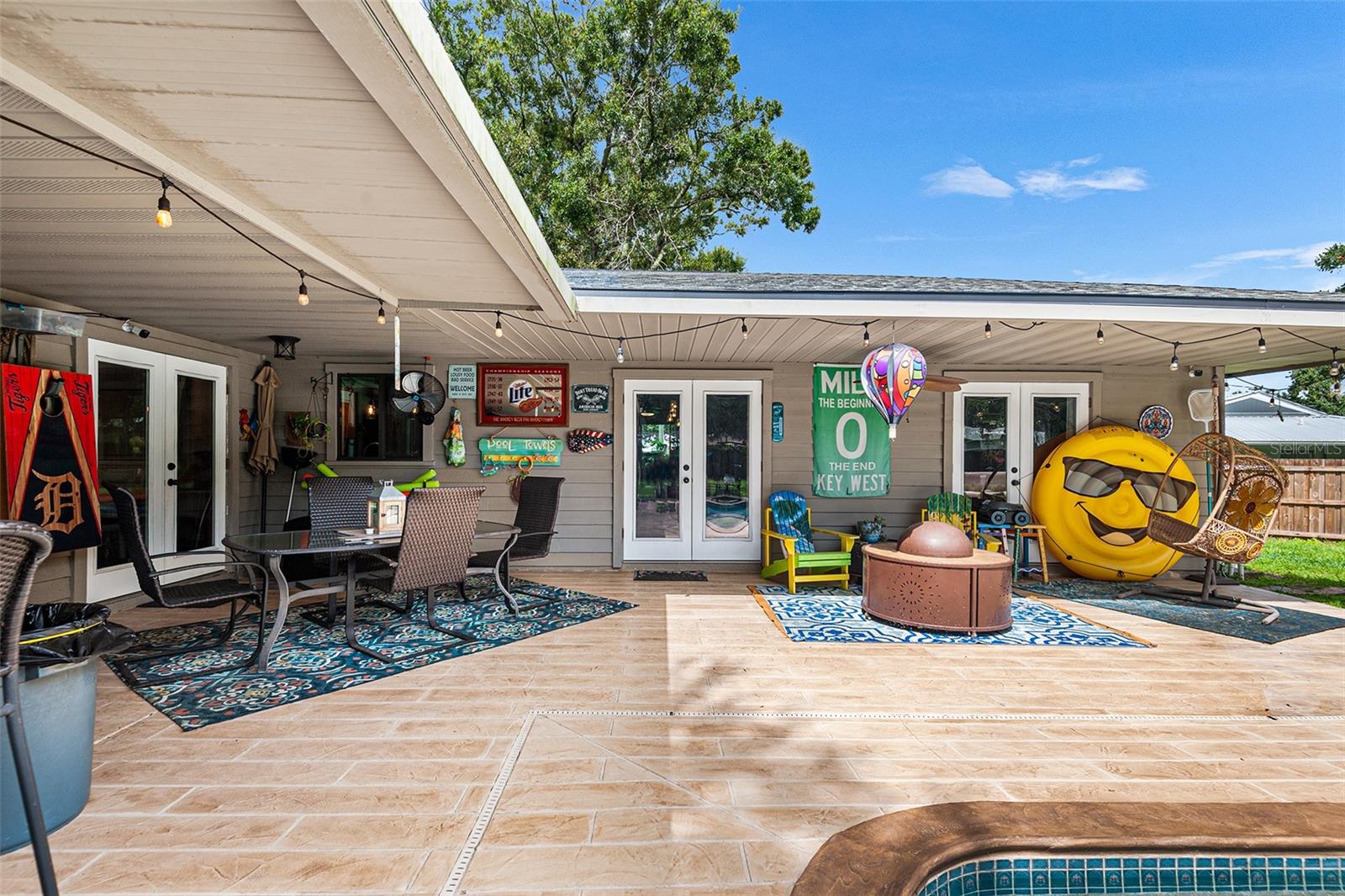 Image 32 of 43 For 204 Essary Street N
