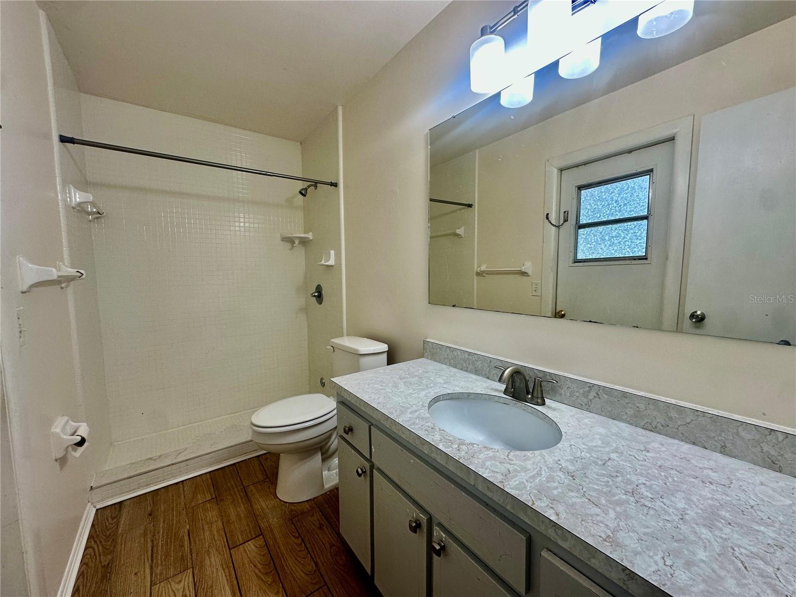Image 14 of 22 For 141 Poe Drive