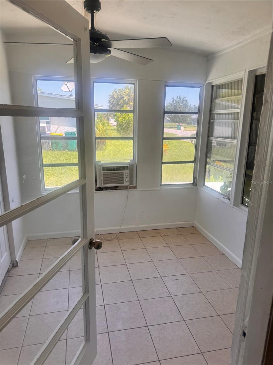 Image 9 of 28 For 2313 Ednor Street