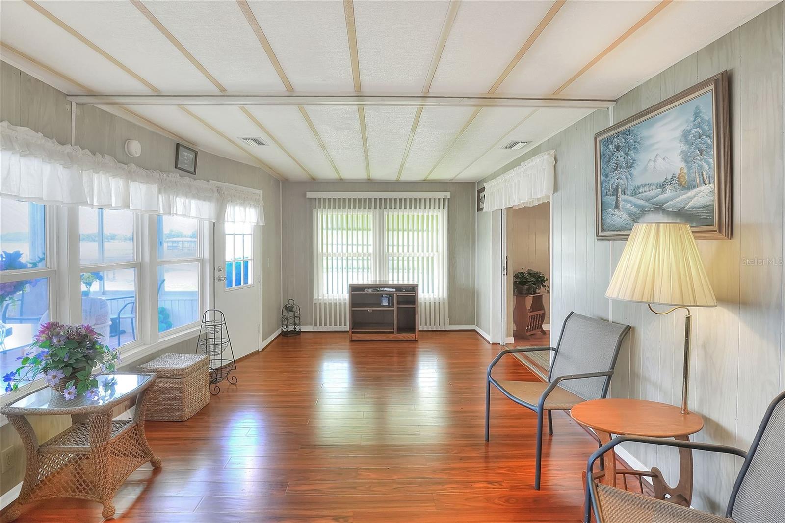 Image 40 of 53 For 590 Aloha Drive