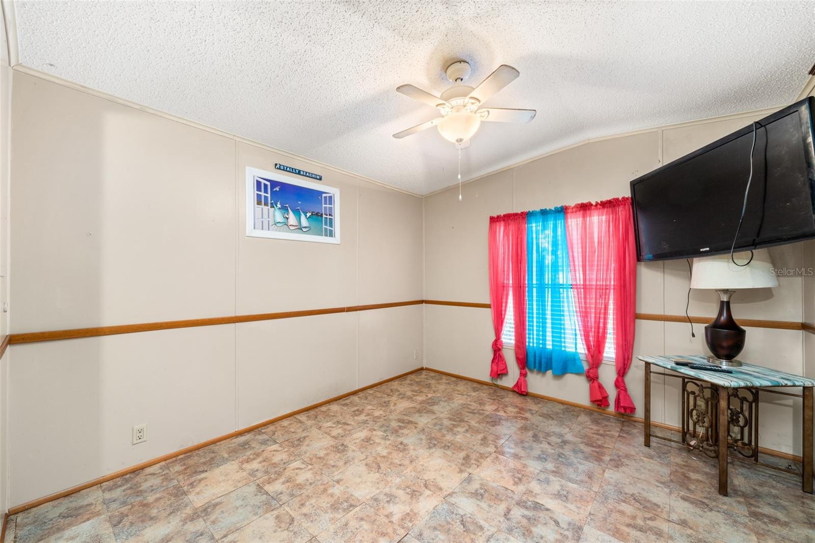Image 11 of 42 For 1145 Blue Jay Road