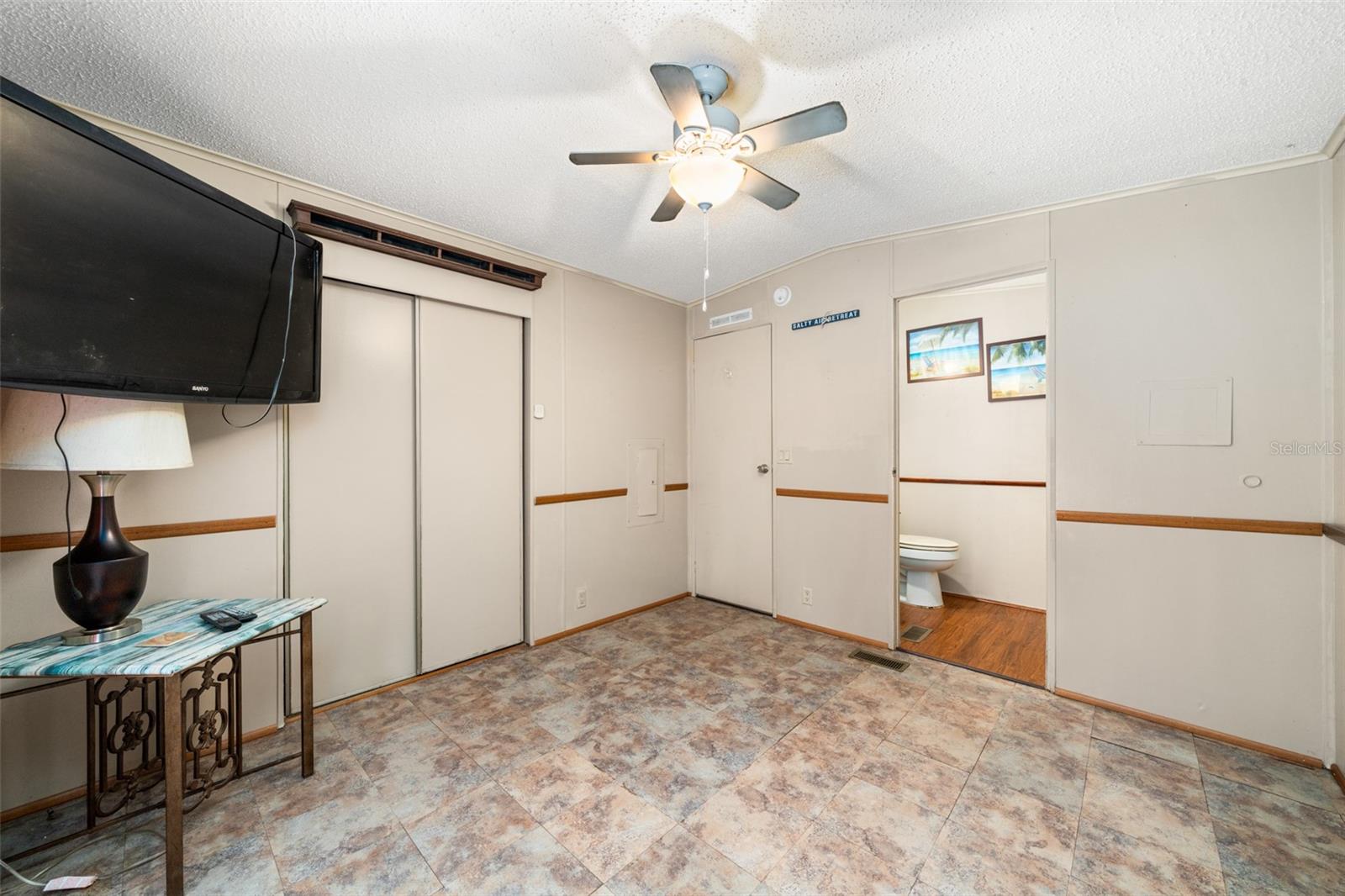 Image 13 of 42 For 1145 Blue Jay Road