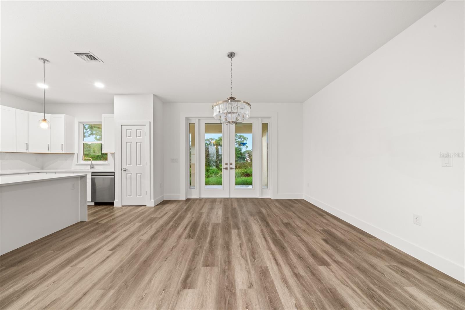 Image 10 of 49 For 1457 Mitchell Drive