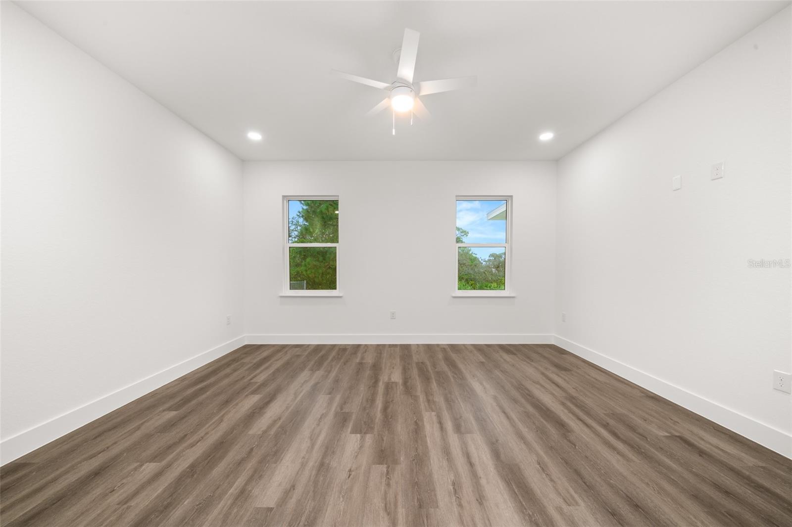 Image 12 of 49 For 1457 Mitchell Drive